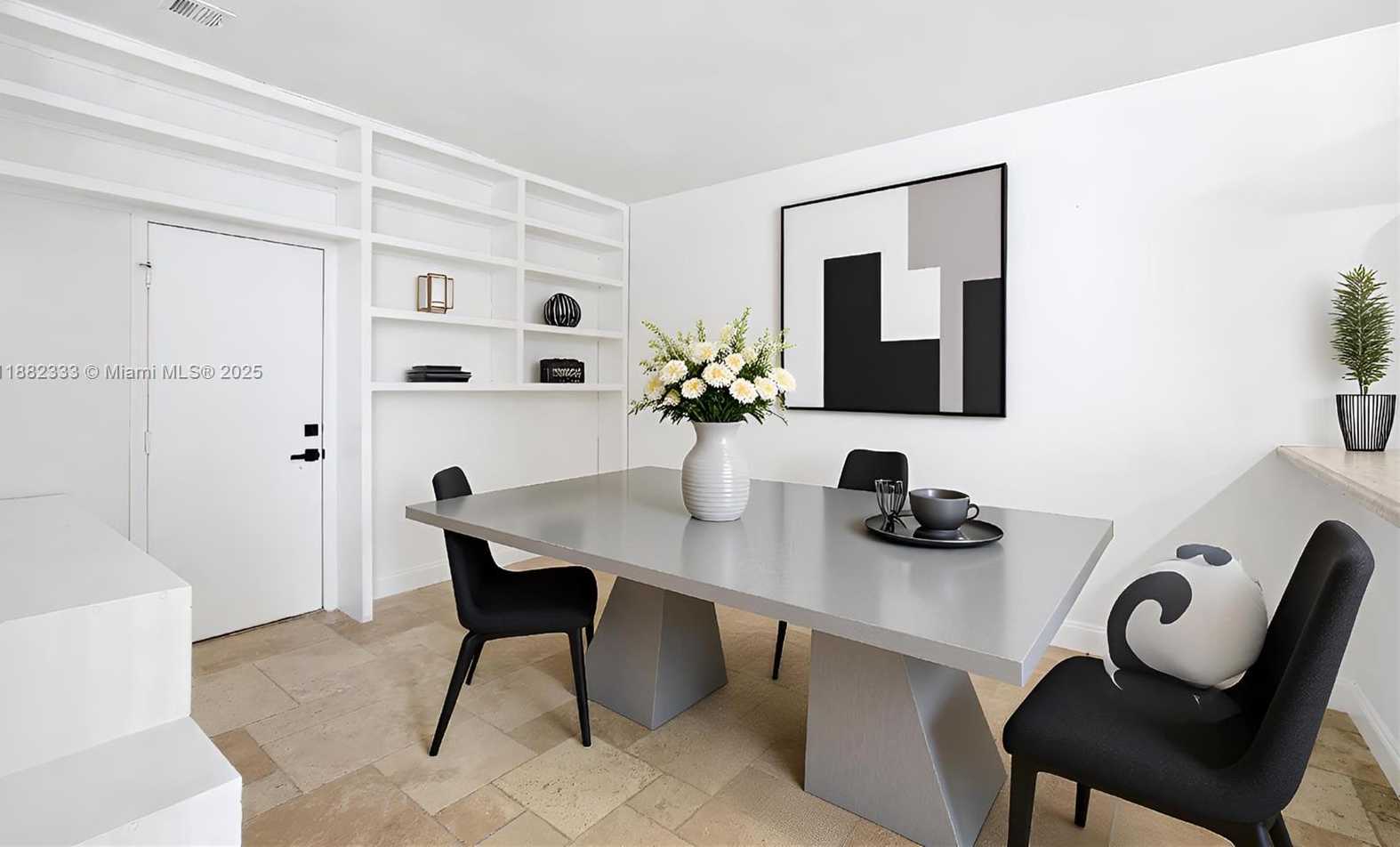 Small Image of 3625 MURANO DR, Hollywood Number 5