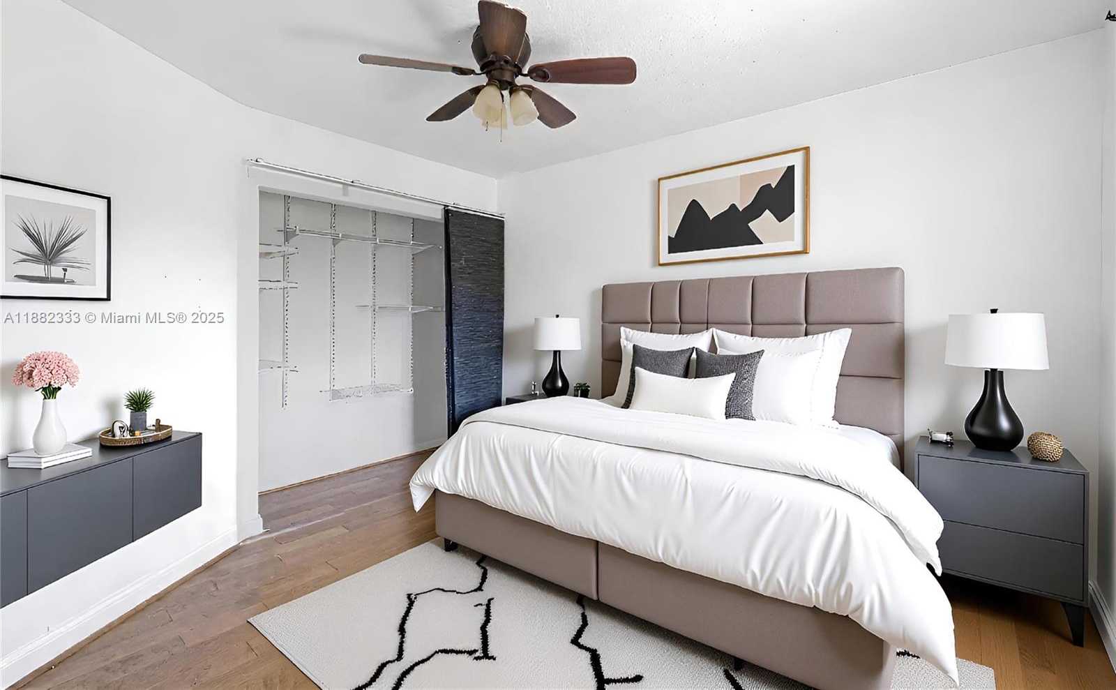 Small Image of 3625 MURANO DR, Hollywood Number 7
