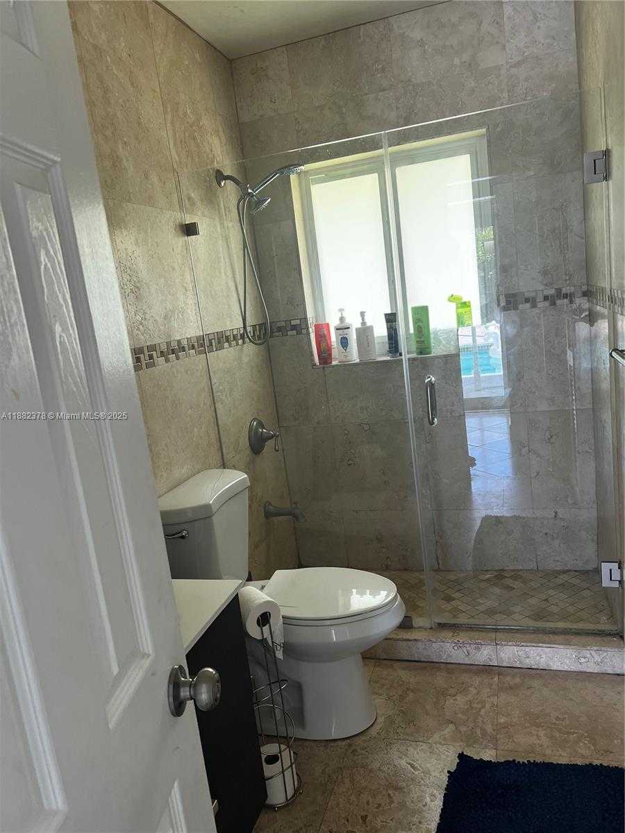 Small Image of 8435 SOUTH WEST 156TH ST, Palmetto Bay Number 10