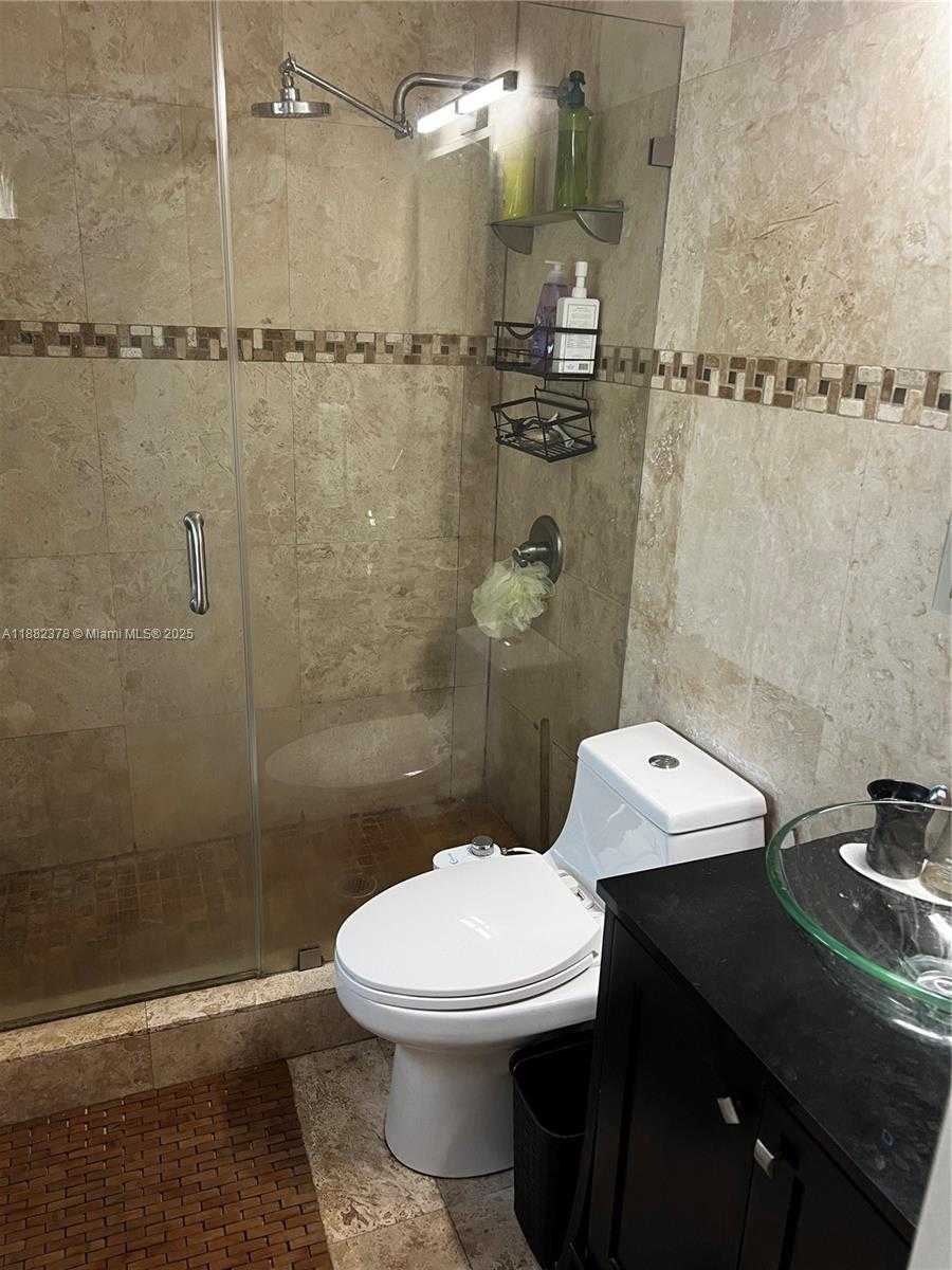Small Image of 8435 SOUTH WEST 156TH ST, Palmetto Bay Number 14