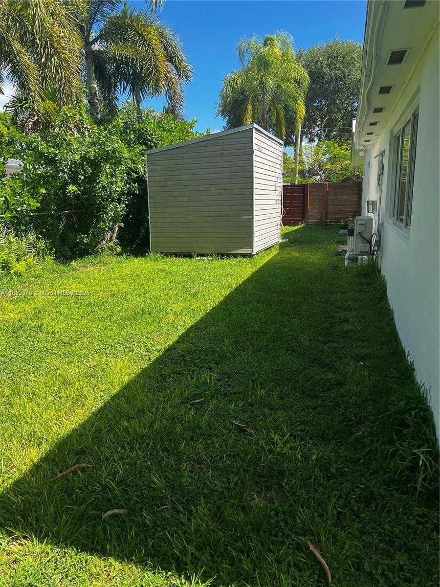 Small Image of 8435 SOUTH WEST 156TH ST, Palmetto Bay Number 18