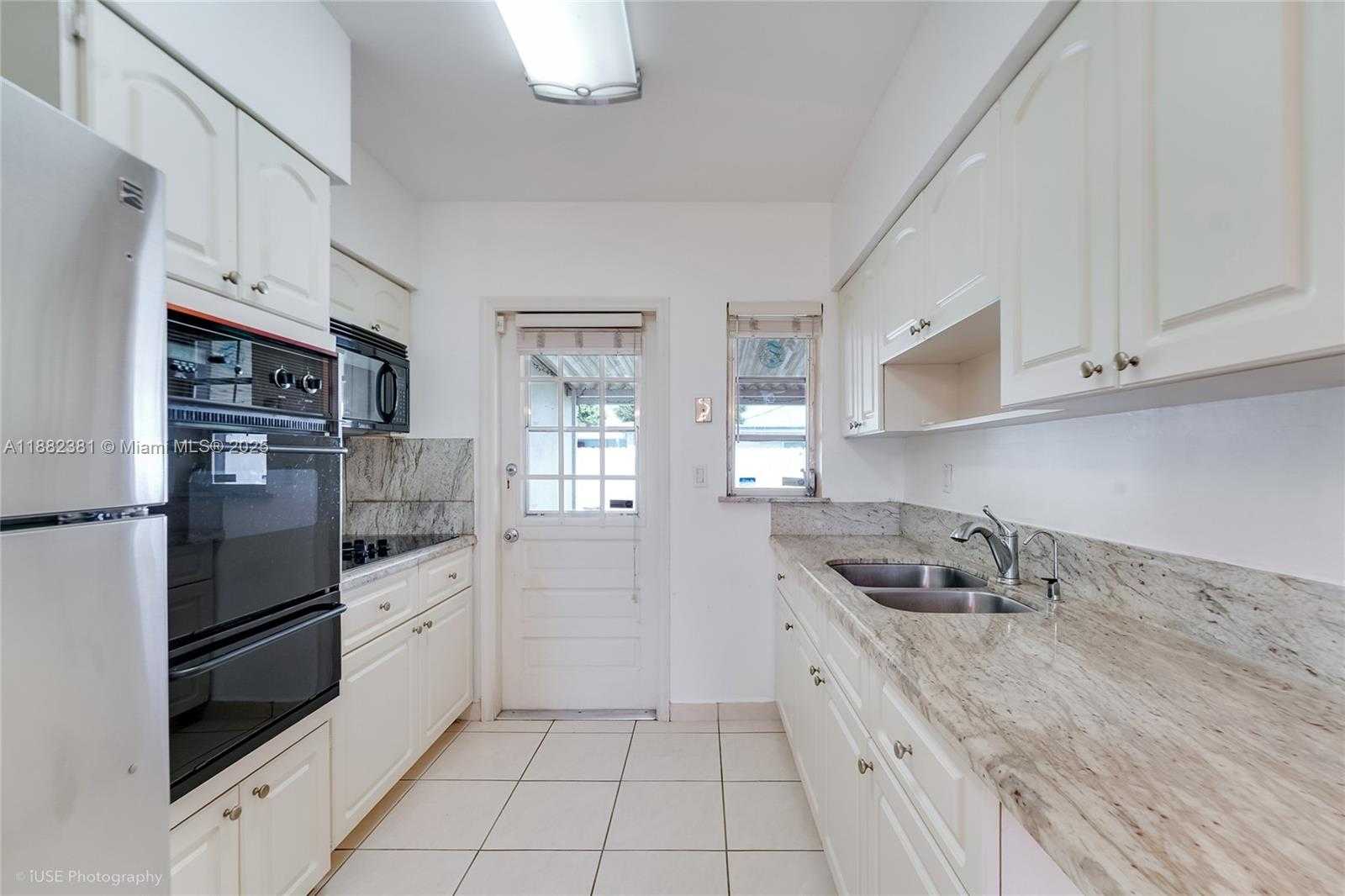 Small Image of 1015 WEST 64TH ST, Hialeah Number 10
