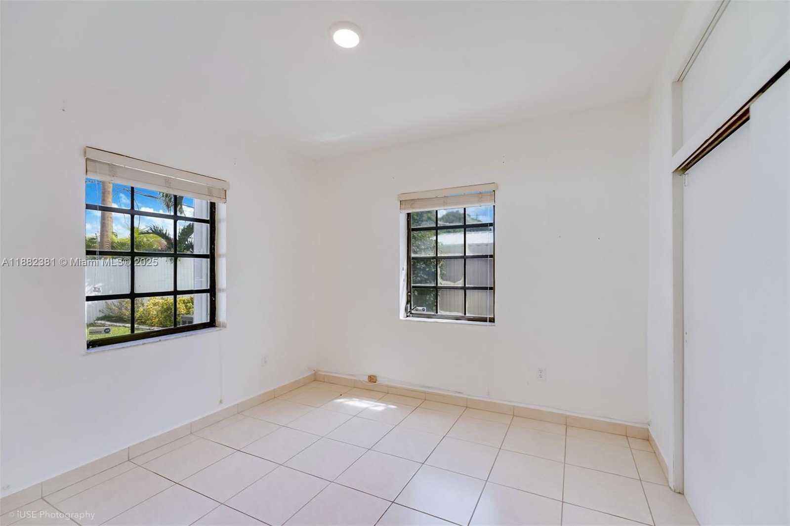 Small Image of 1015 WEST 64TH ST, Hialeah Number 12