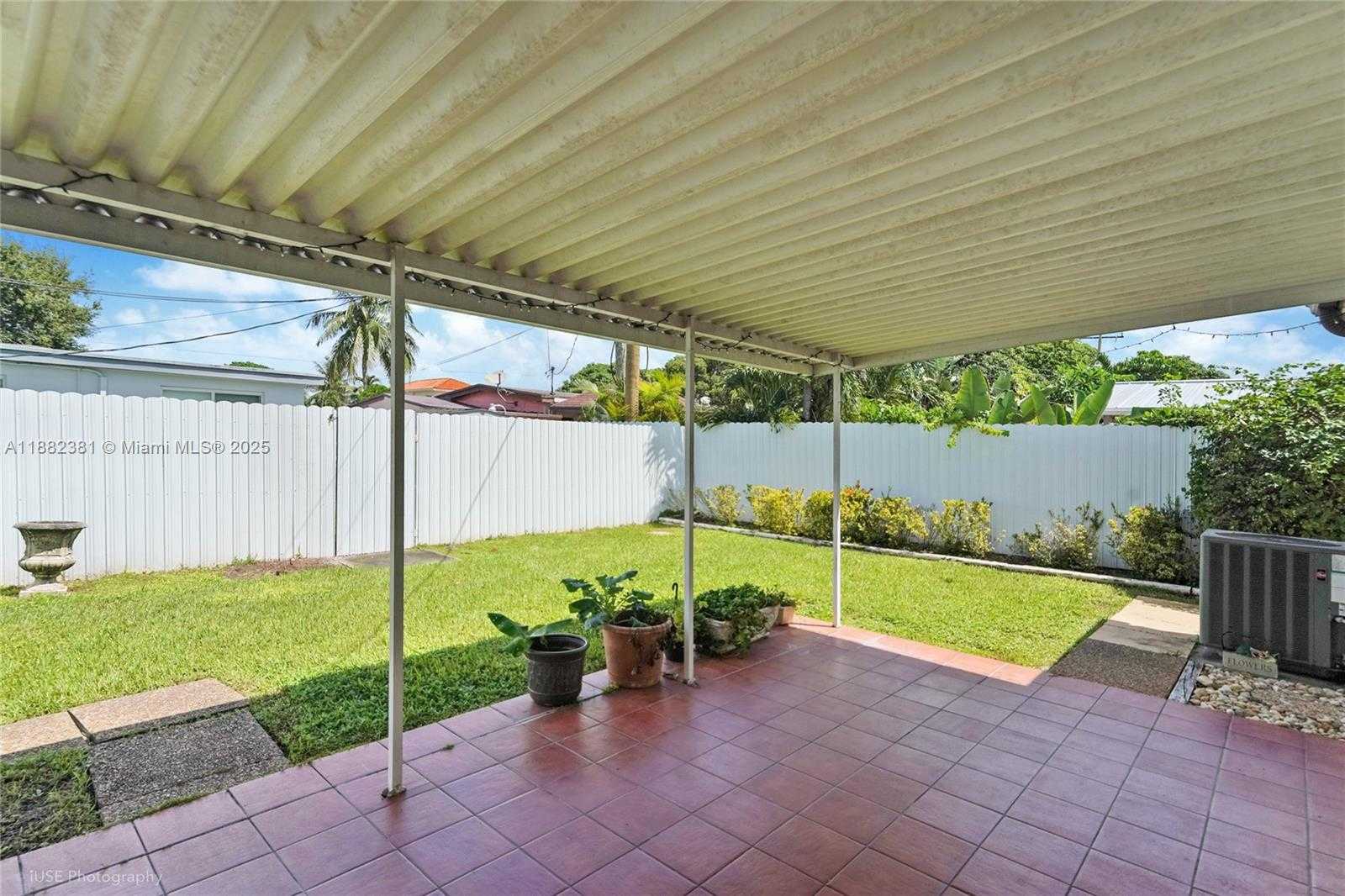 Small Image of 1015 WEST 64TH ST, Hialeah Number 17
