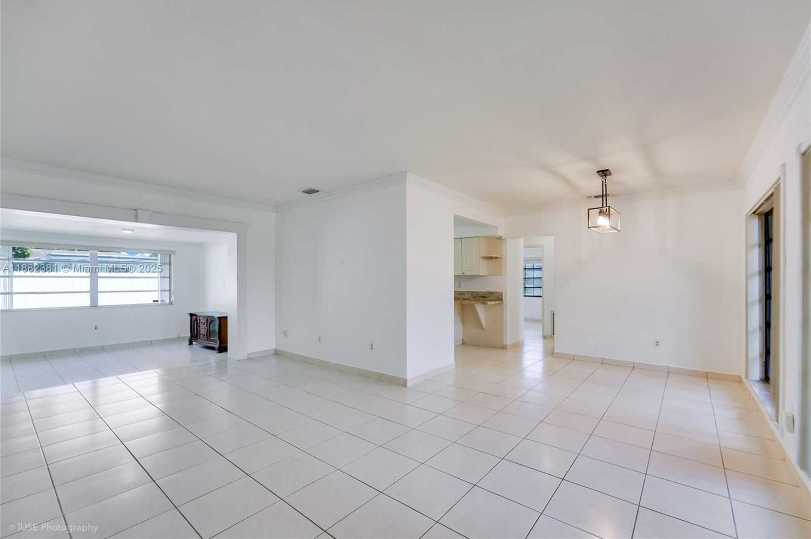 Small Image of 1015 WEST 64TH ST, Hialeah Number 4