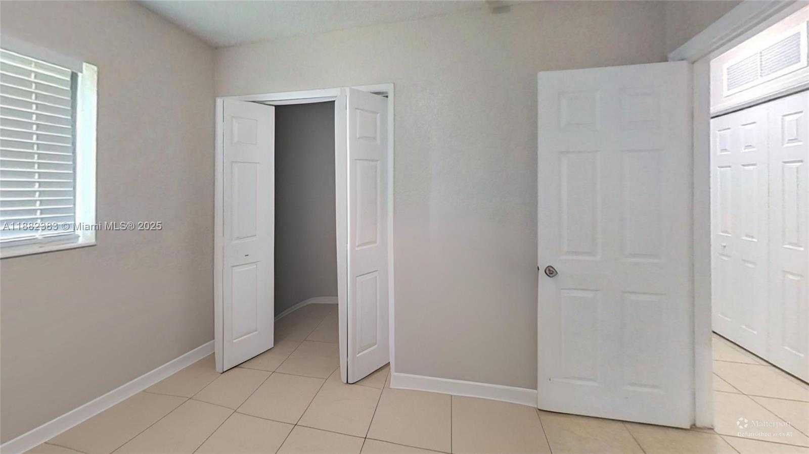 Small Image of 2411 SOUTH WEST 5TH PL, Fort Lauderdale Number 2