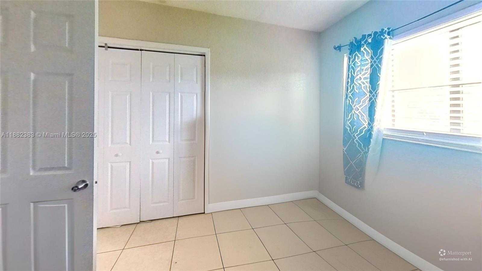 Small Image of 2411 SOUTH WEST 5TH PL, Fort Lauderdale Number 3
