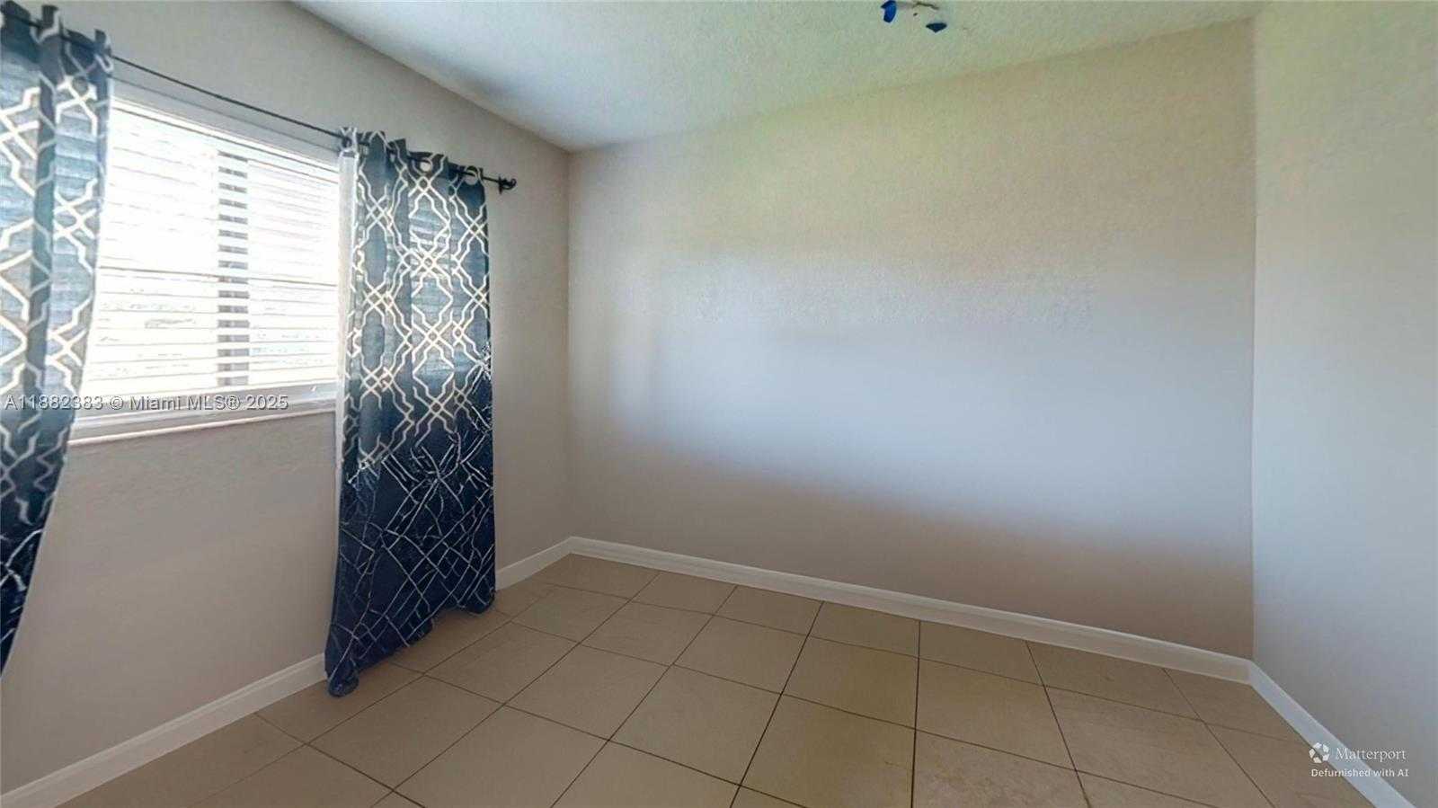 Small Image of 2411 SOUTH WEST 5TH PL, Fort Lauderdale Number 4