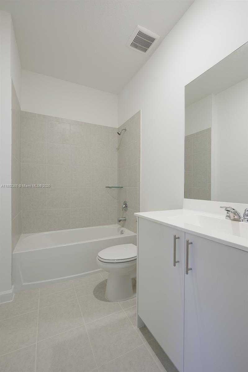 Small Image of 19855 SOUTH WEST 321ST ST, Homestead Number 14