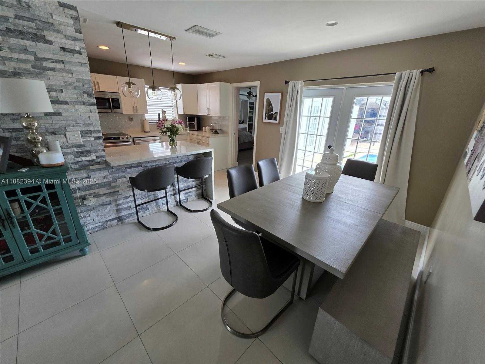 Small Image of 19631 NORTH WEST 45TH AVE, Miami Gardens Number 17