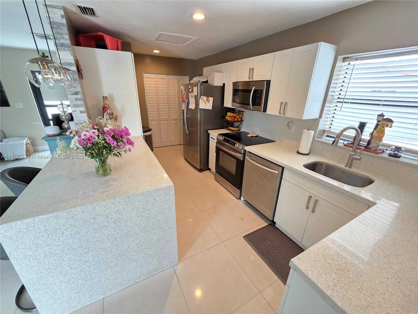 Small Image of 19631 NORTH WEST 45TH AVE, Miami Gardens Number 21