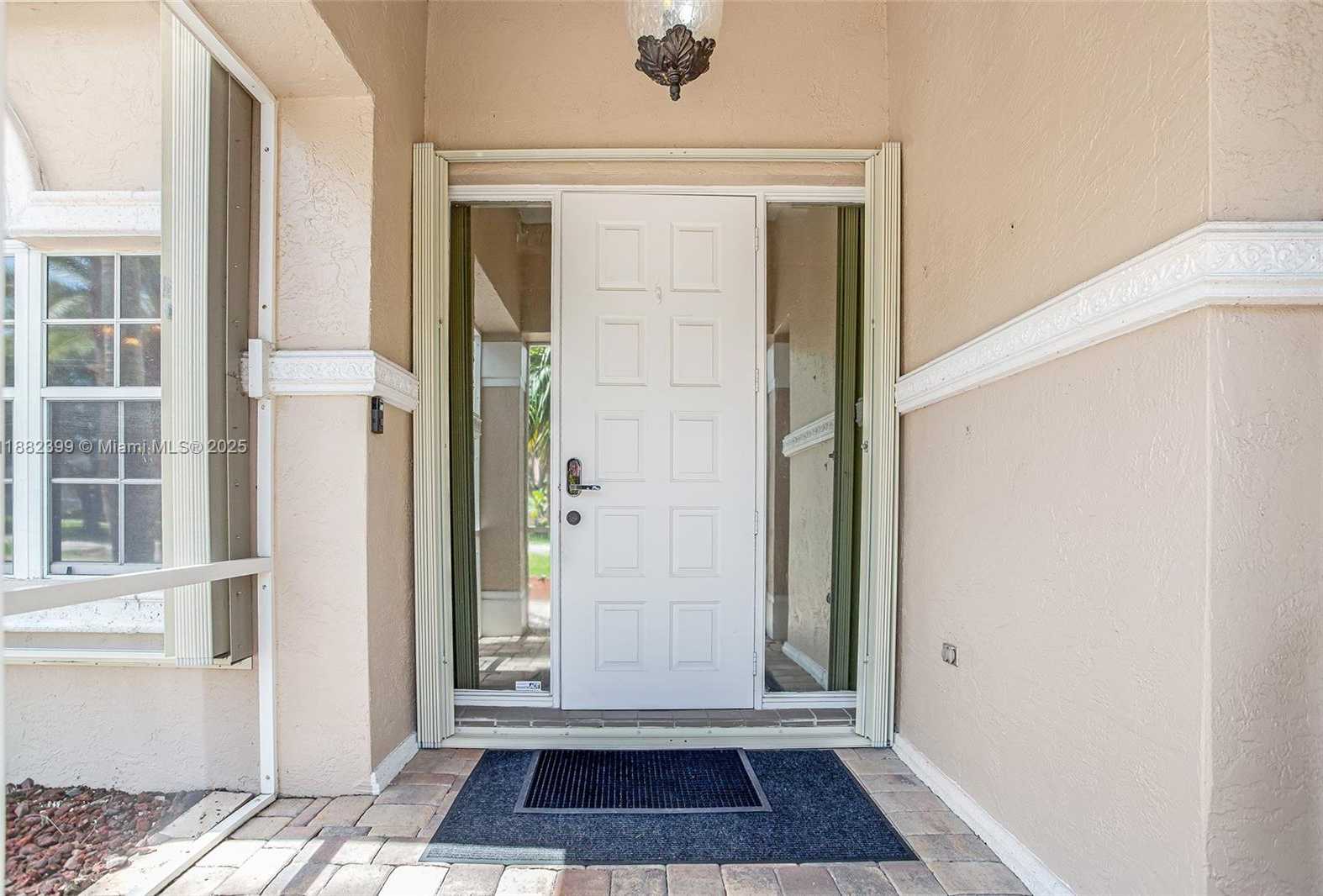 Small Image of 5911 SOUTH WEST 199TH AVE, Pembroke Pines Number 3