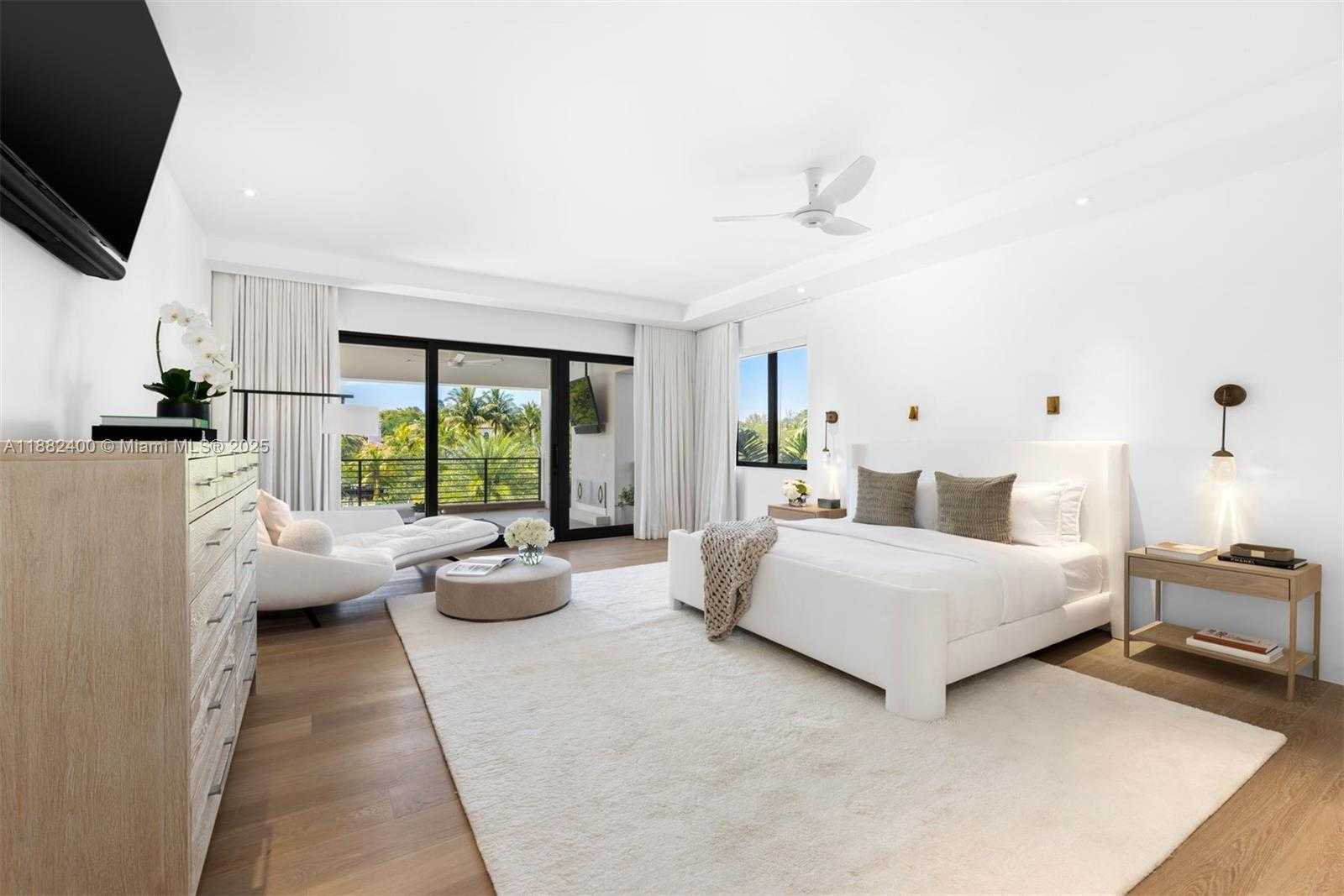 Small Image of 9360 BALADA ST, Coral Gables Number 16