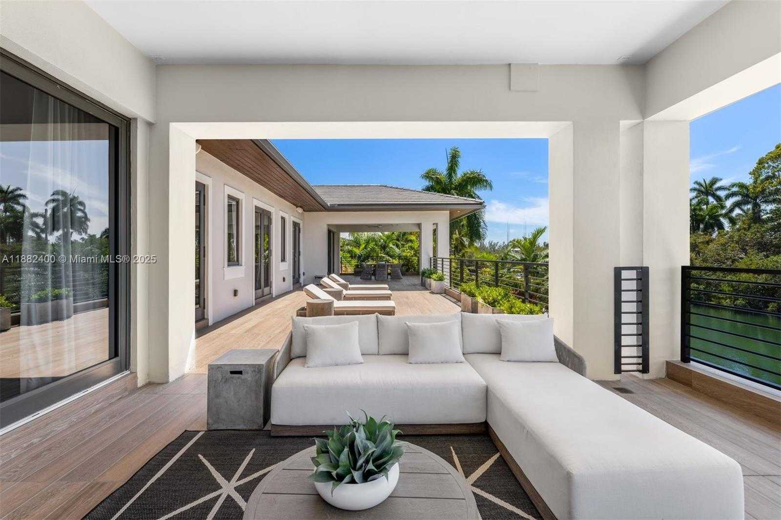 Small Image of 9360 BALADA ST, Coral Gables Number 19