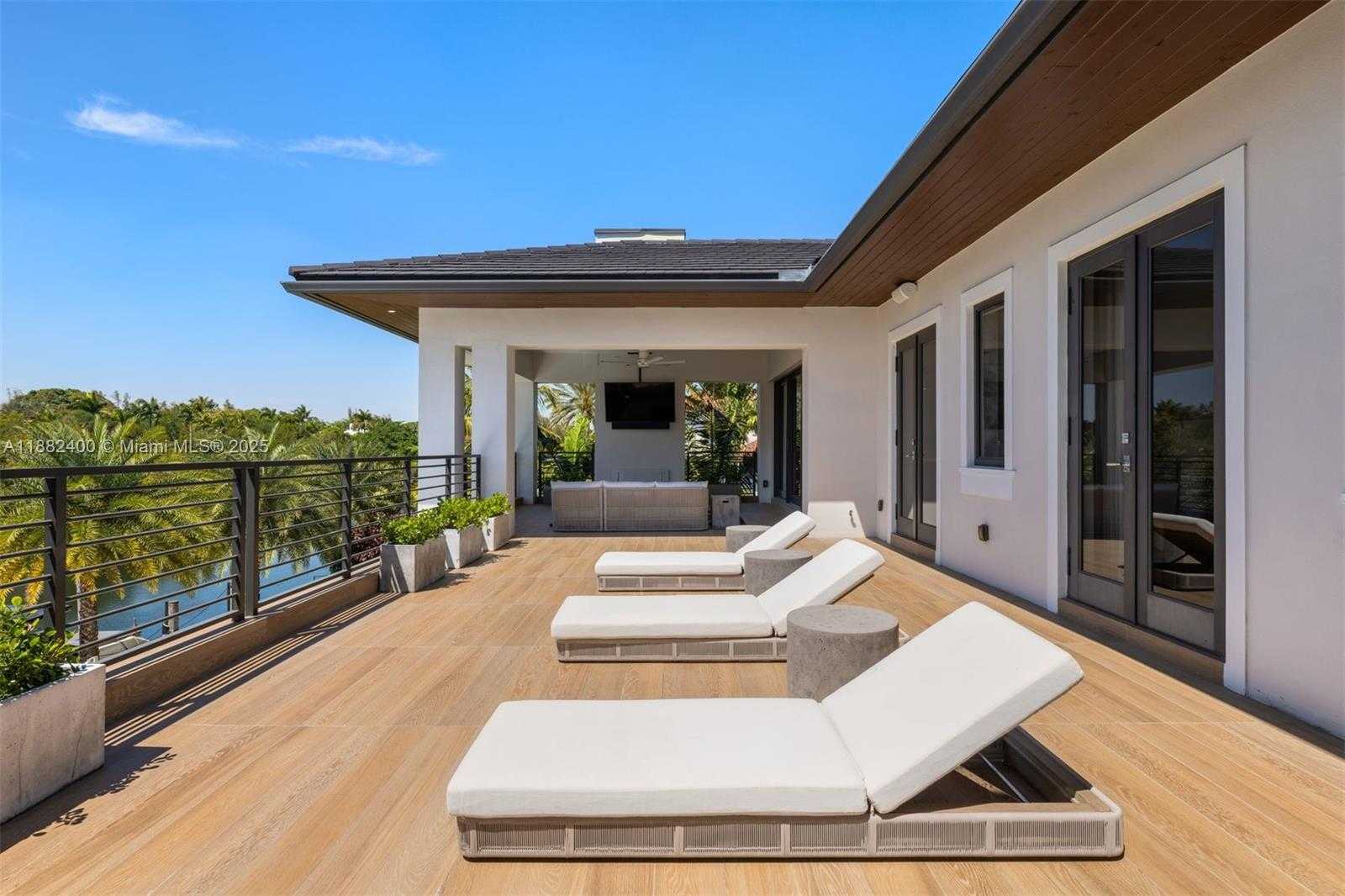 Small Image of 9360 BALADA ST, Coral Gables Number 20