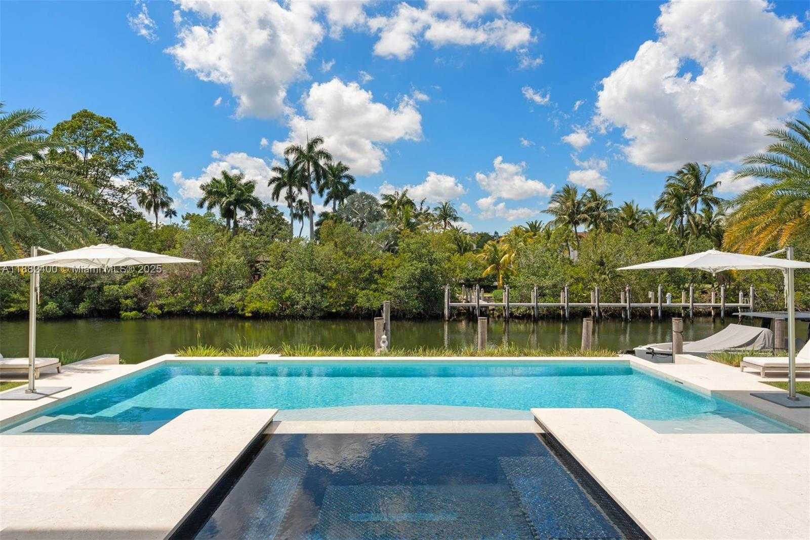 Small Image of 9360 BALADA ST, Coral Gables Number 29
