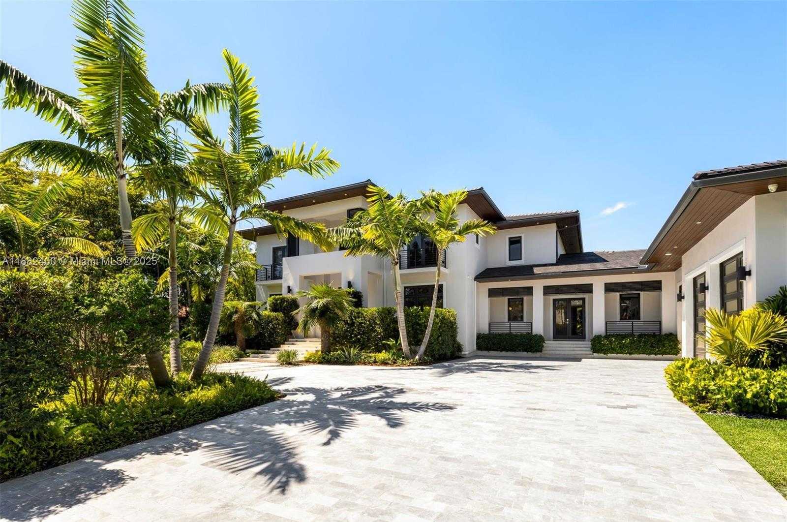 Small Image of 9360 BALADA ST, Coral Gables Number 3