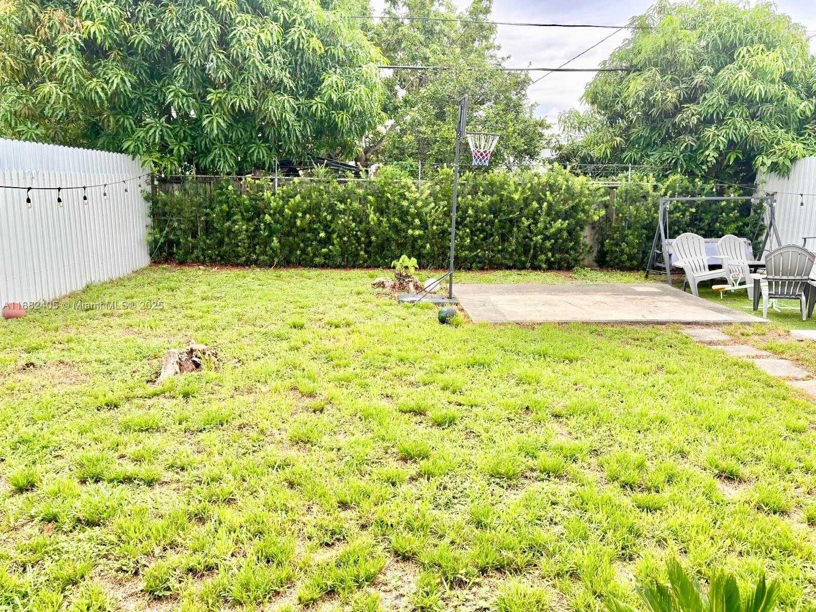 Small Image of Hialeah Number 7