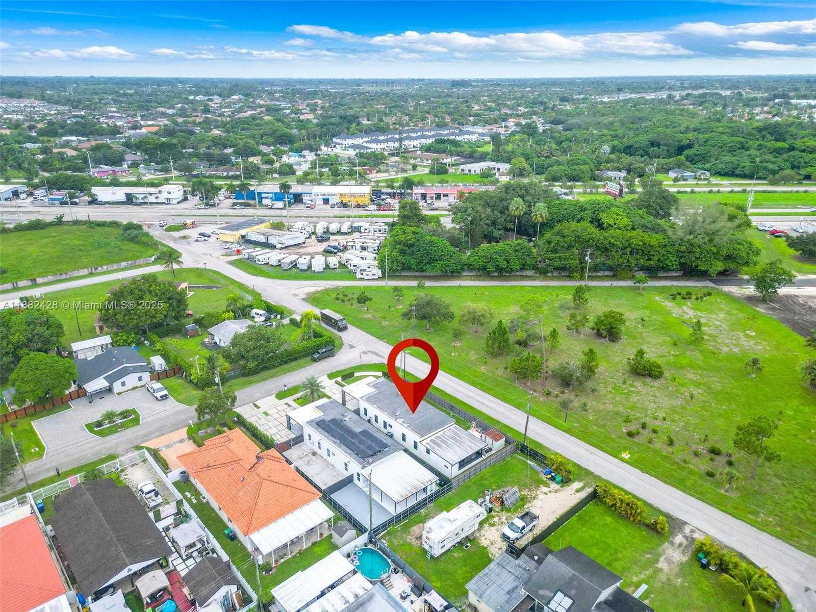 Small Image of 22801 SOUTH WEST 123RD AVE, Miami Number 33