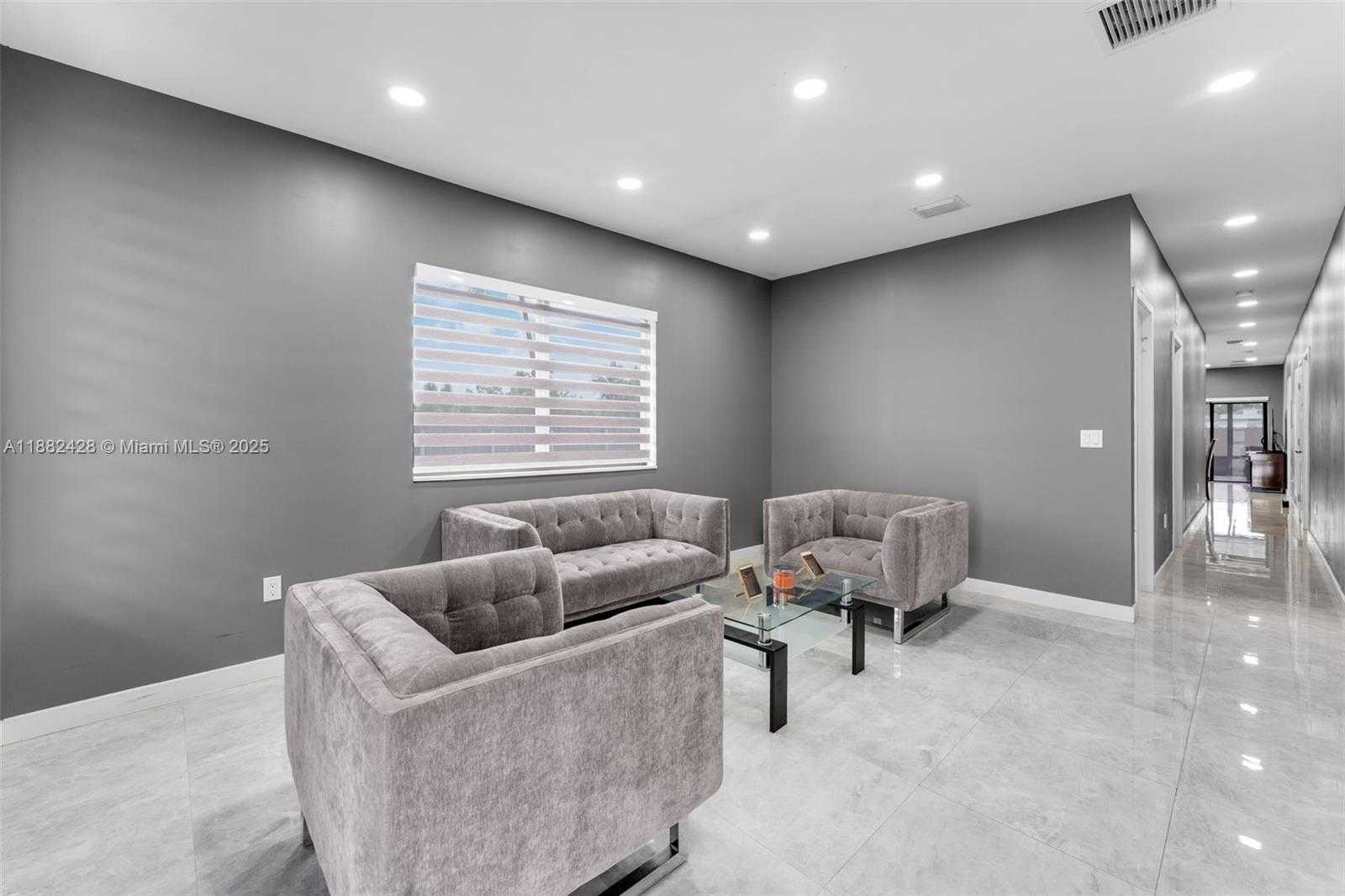 Small Image of 22801 SOUTH WEST 123RD AVE, Miami Number 4