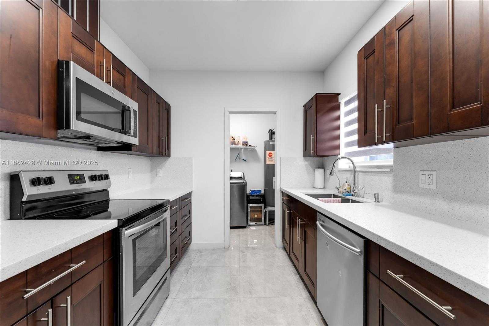 Small Image of 22801 SOUTH WEST 123RD AVE, Miami Number 8