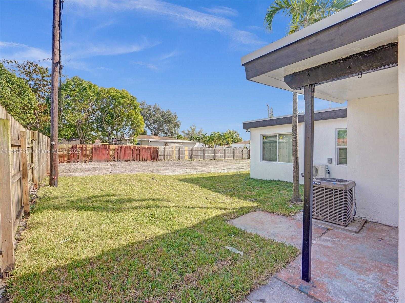 Small Image of 6143 SOUTH WEST 40TH ST, Miramar Number 25
