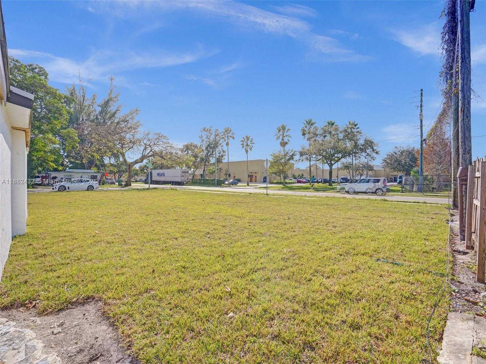 Small Image of 6143 SOUTH WEST 40TH ST, Miramar Number 28