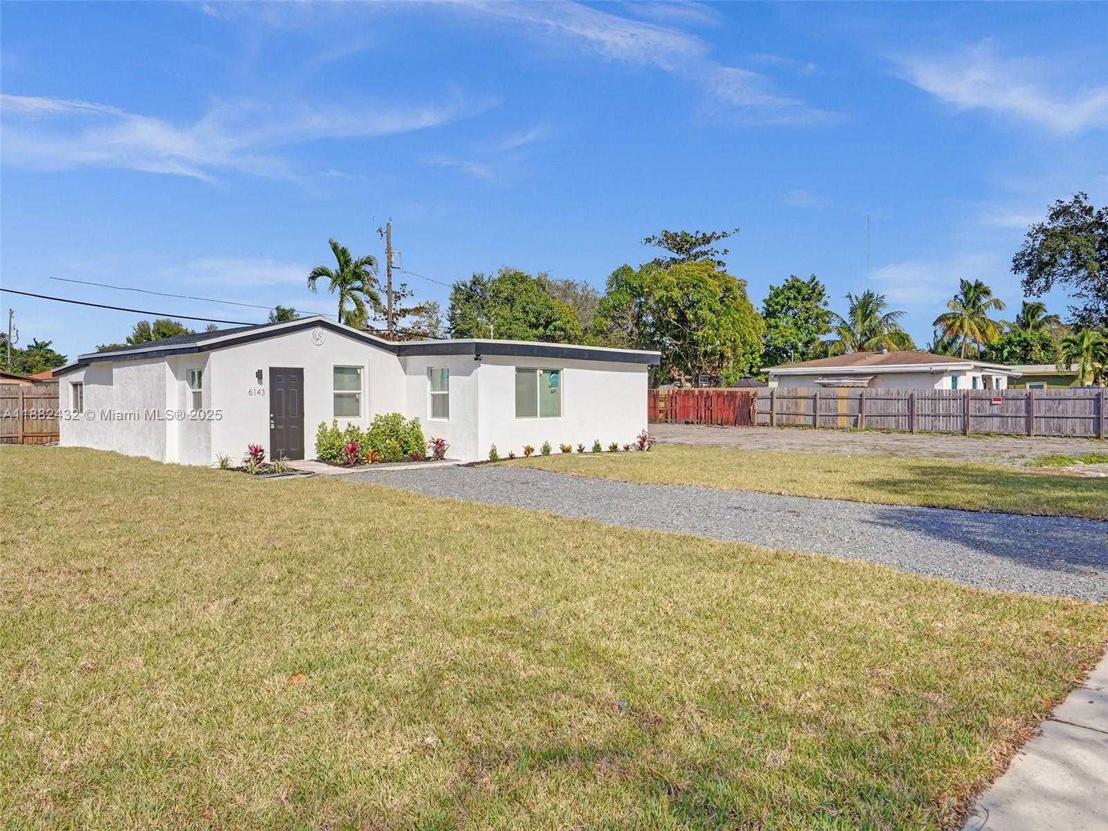 Small Image of 6143 SOUTH WEST 40TH ST, Miramar Number 3