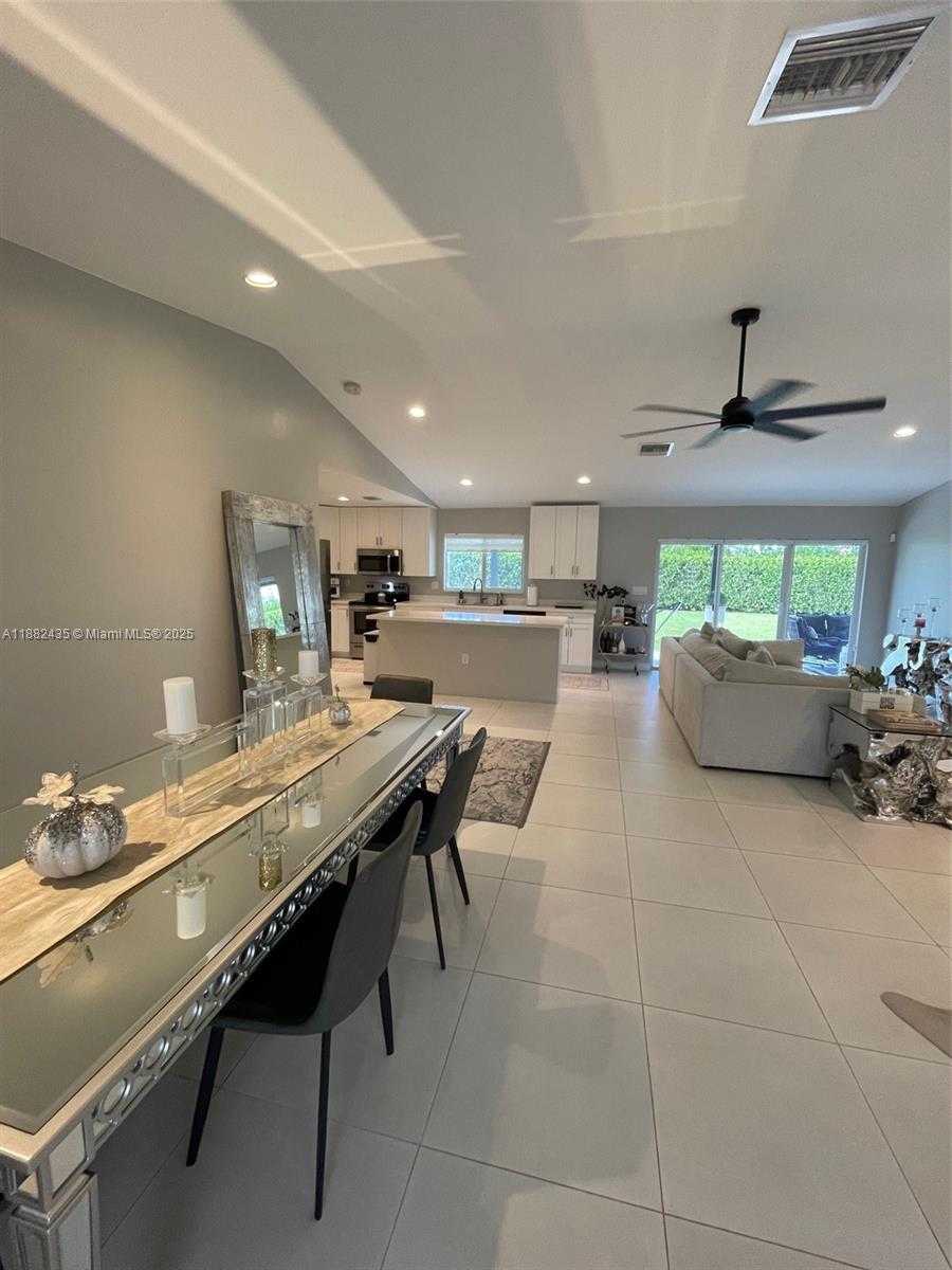 Small Image of 20605 SOUTH WEST 319TH ST, Homestead Number 10