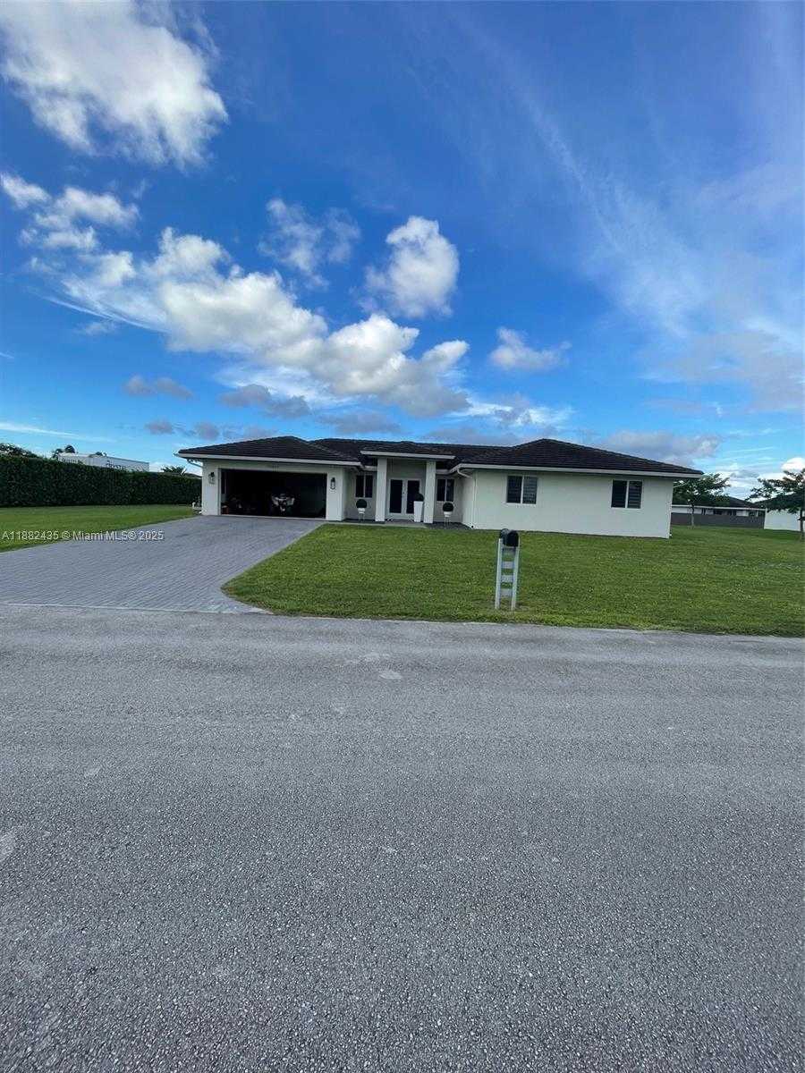 Small Image of 20605 SOUTH WEST 319TH ST, Homestead Number 2