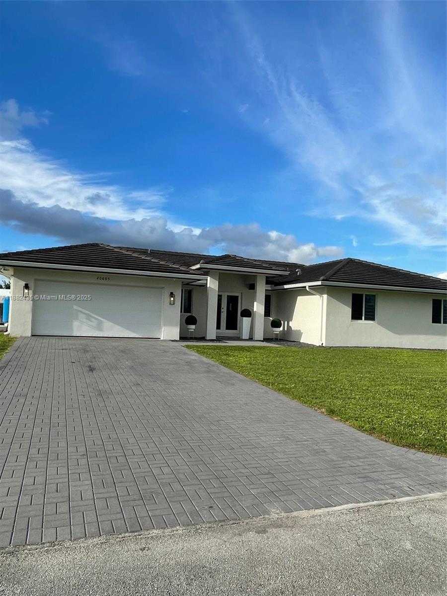 Small Image of 20605 SOUTH WEST 319TH ST, Homestead Number 3