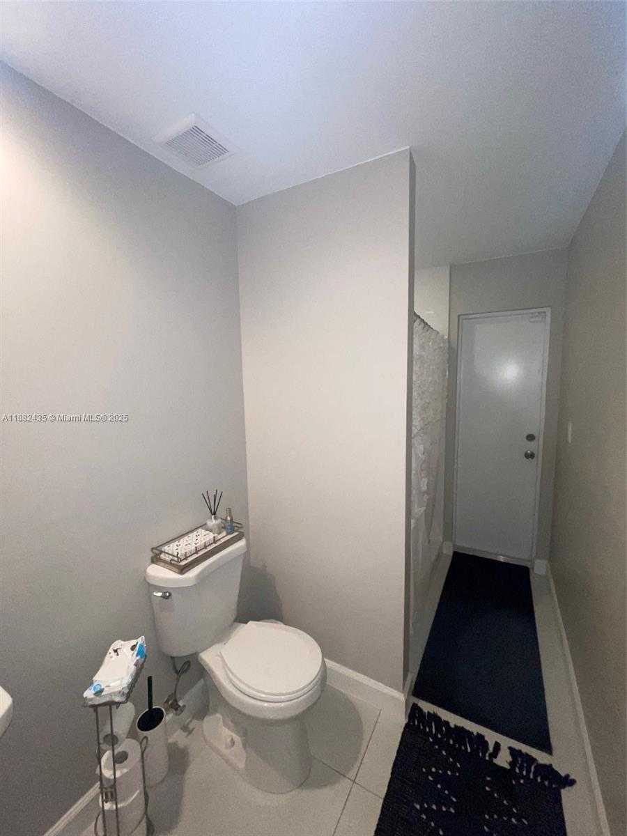 Small Image of 20605 SOUTH WEST 319TH ST, Homestead Number 32