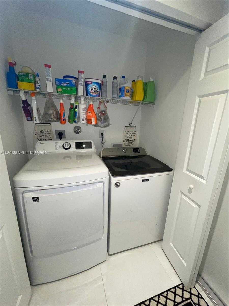 Small Image of 20605 SOUTH WEST 319TH ST, Homestead Number 33