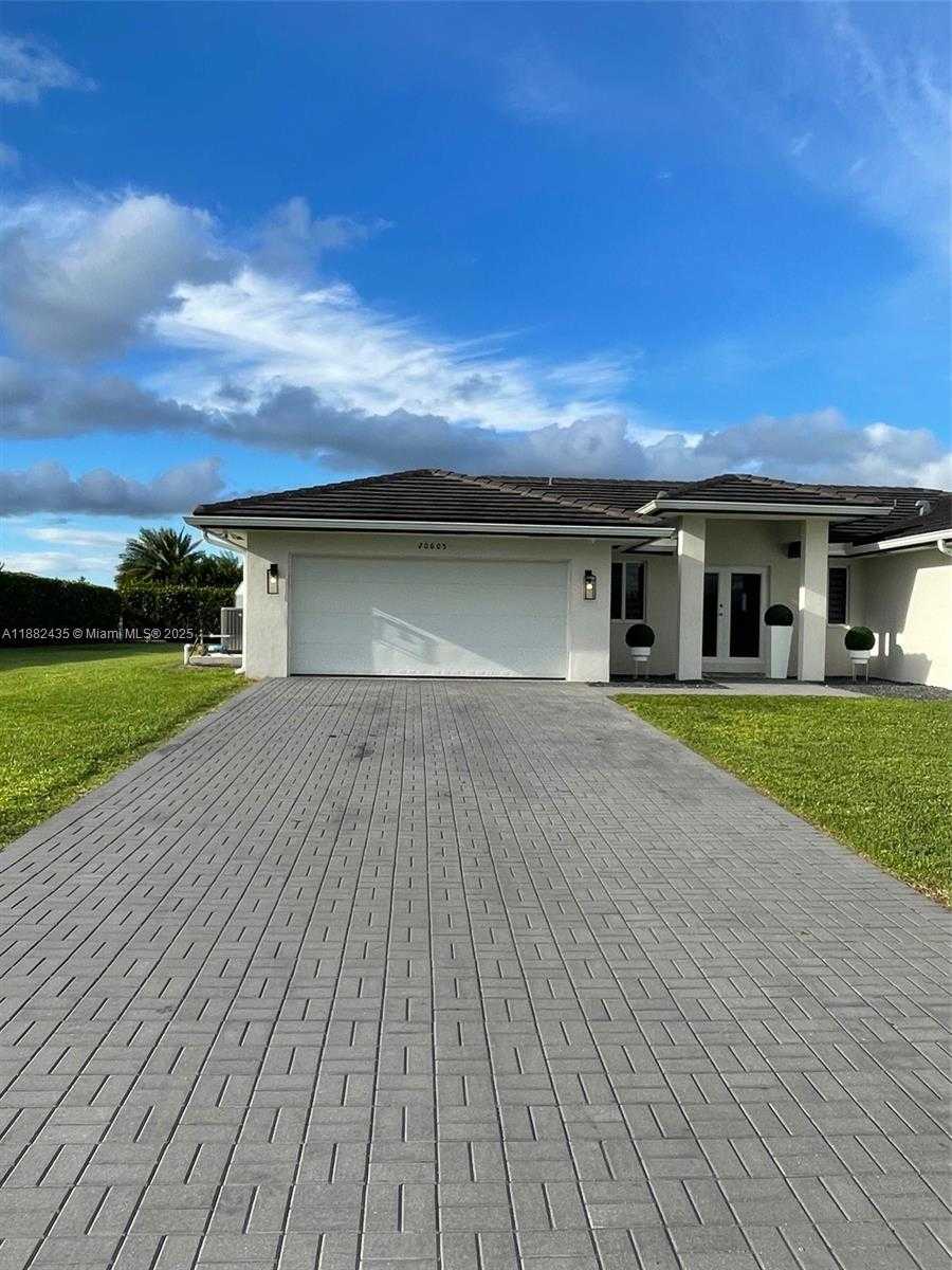 Small Image of 20605 SOUTH WEST 319TH ST, Homestead Number 4