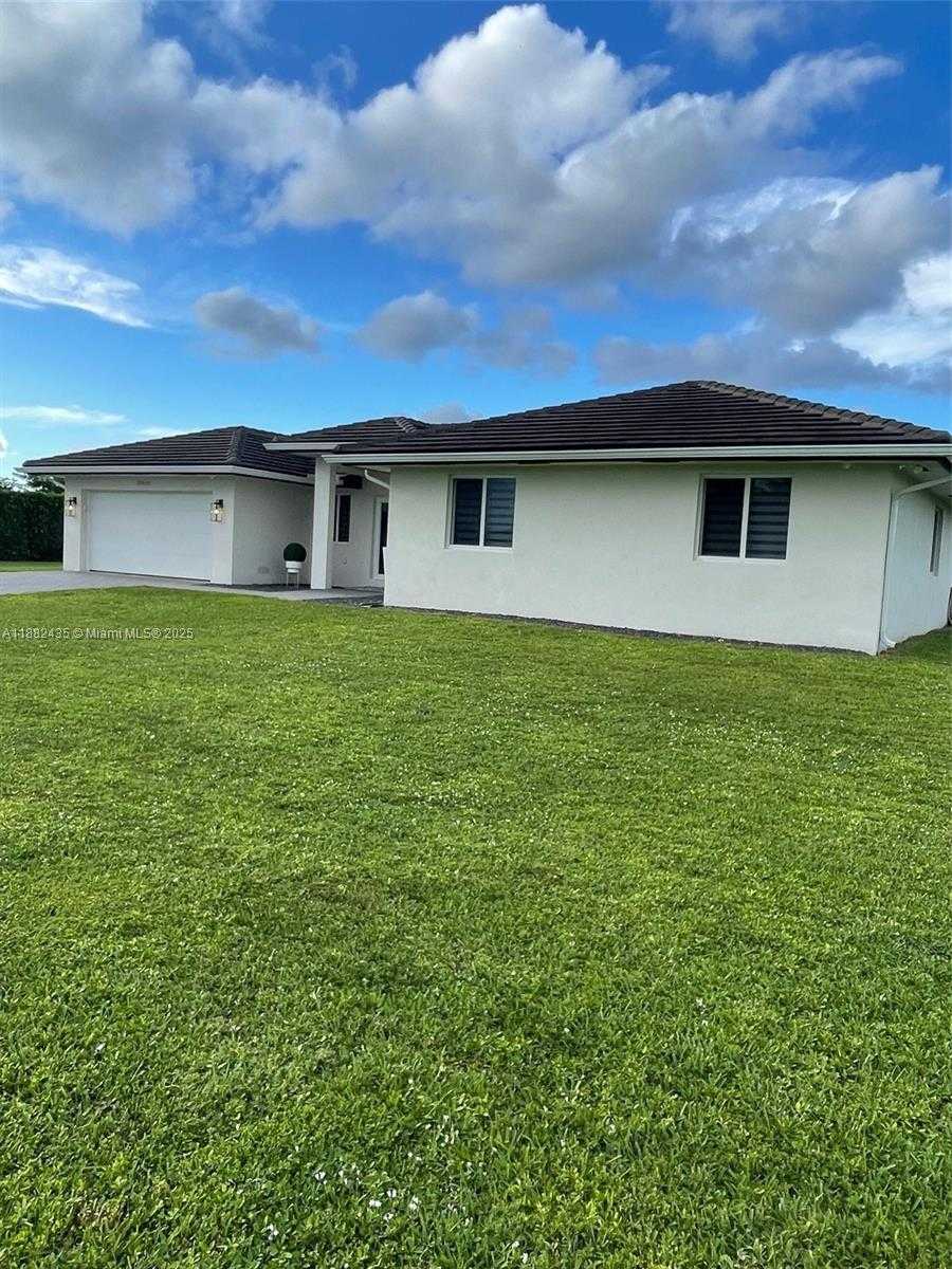 Small Image of 20605 SOUTH WEST 319TH ST, Homestead Number 5
