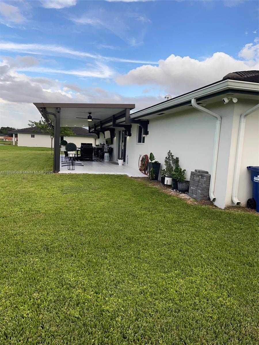 Small Image of 20605 SOUTH WEST 319TH ST, Homestead Number 55