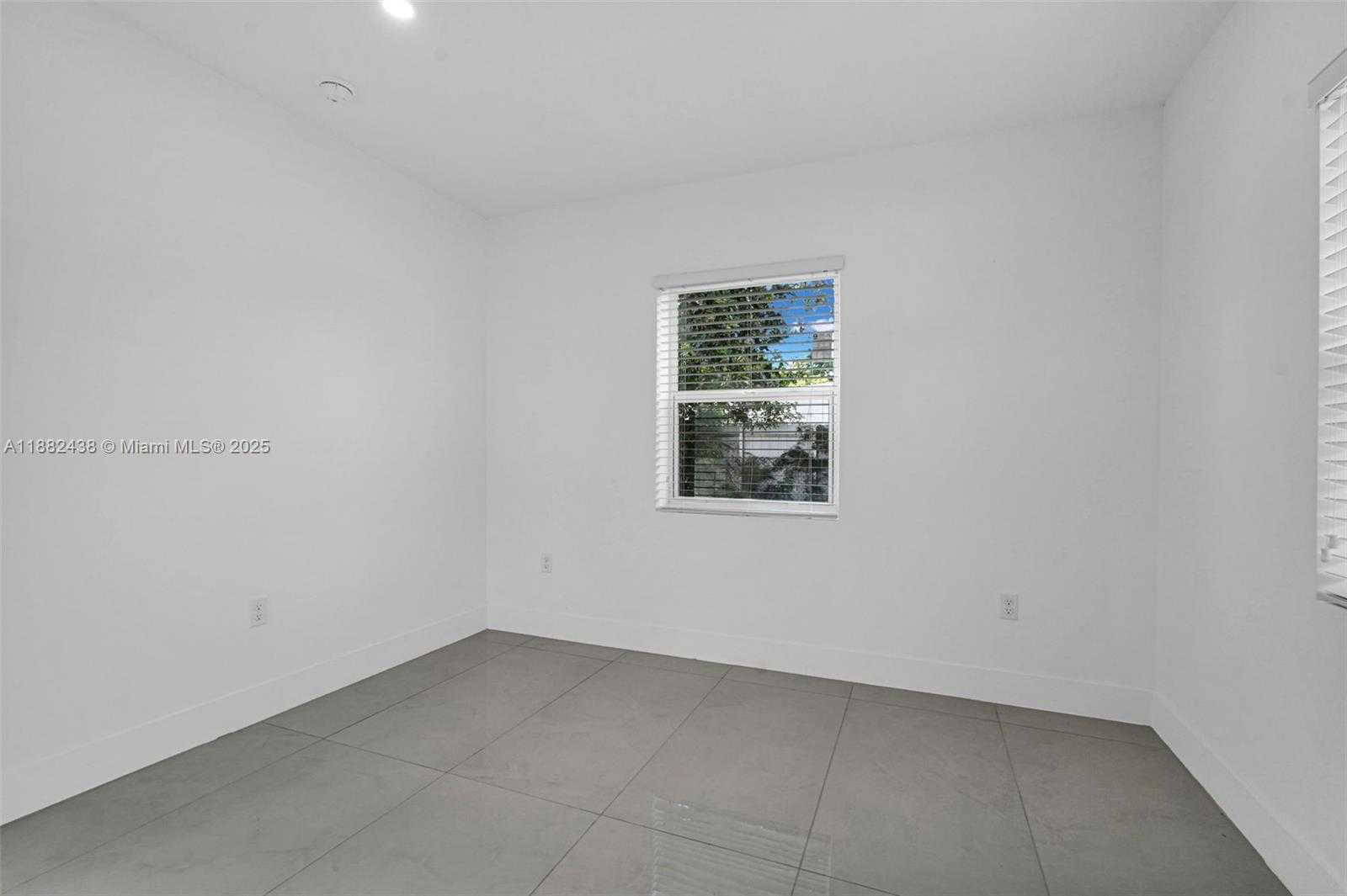 Small Image of 15955 NORTH WEST 21ST AVE, Miami Gardens Number 15