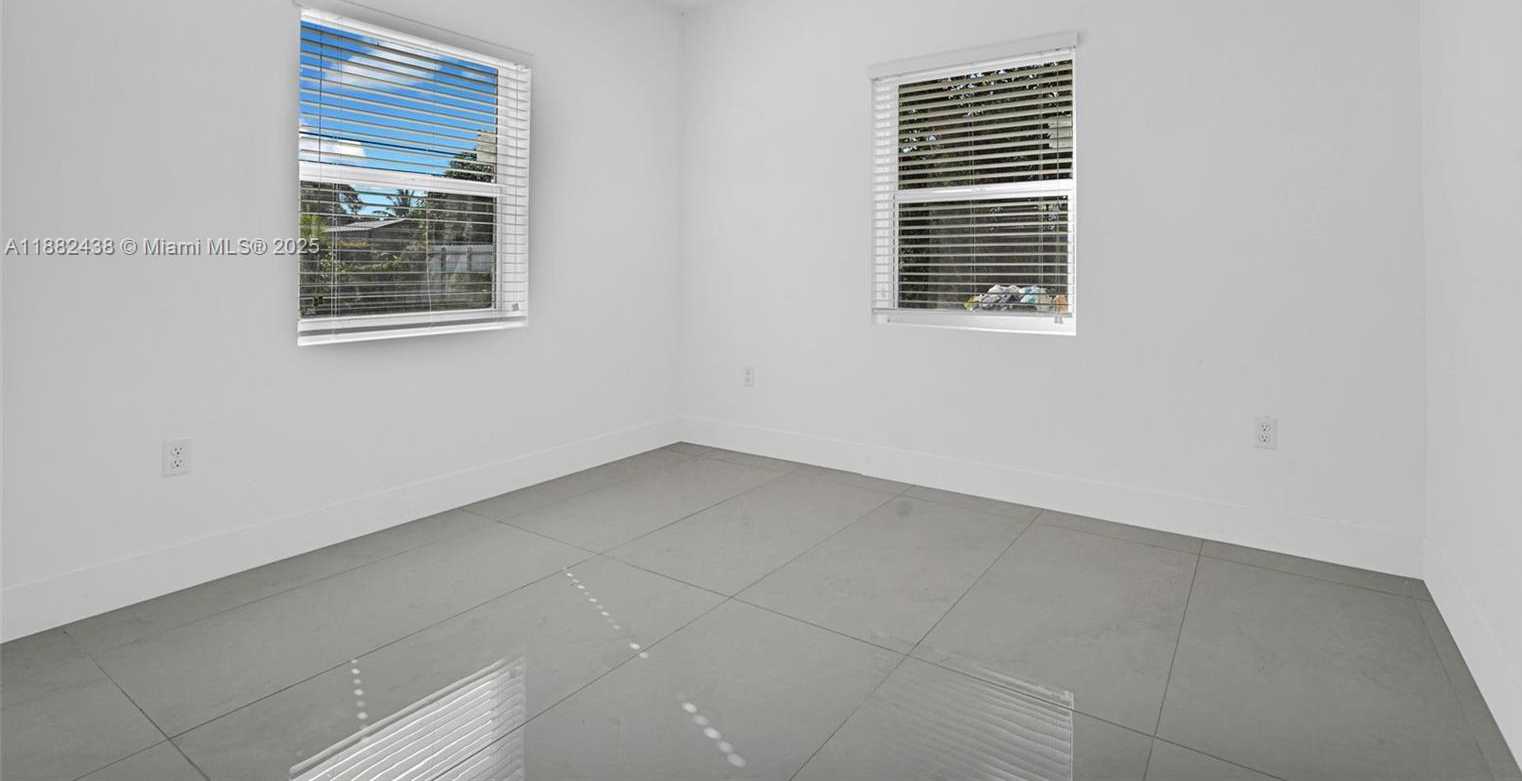 Small Image of 15955 NORTH WEST 21ST AVE, Miami Gardens Number 18
