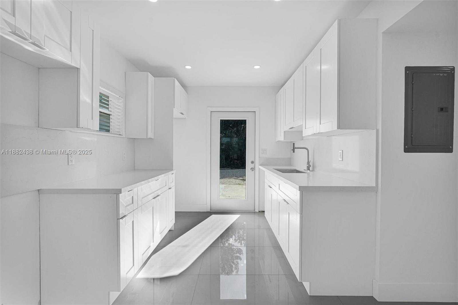 Small Image of 15955 NORTH WEST 21ST AVE, Miami Gardens Number 29