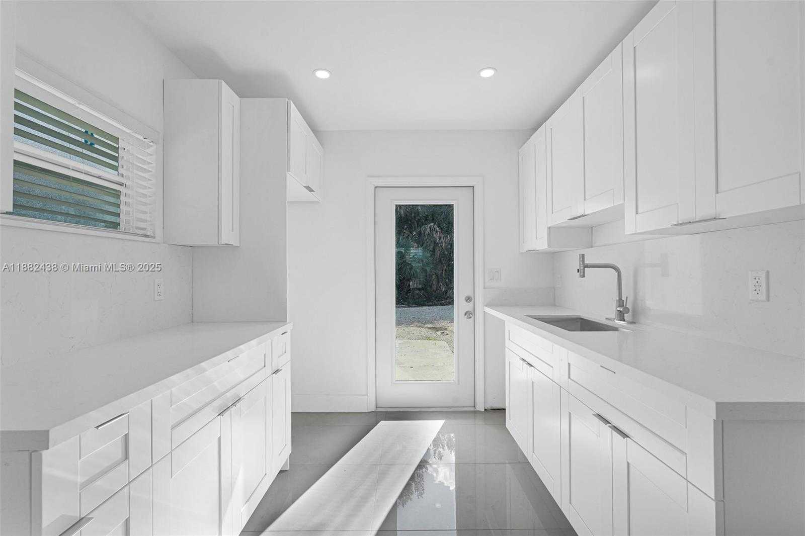 Small Image of 15955 NORTH WEST 21ST AVE, Miami Gardens Number 30