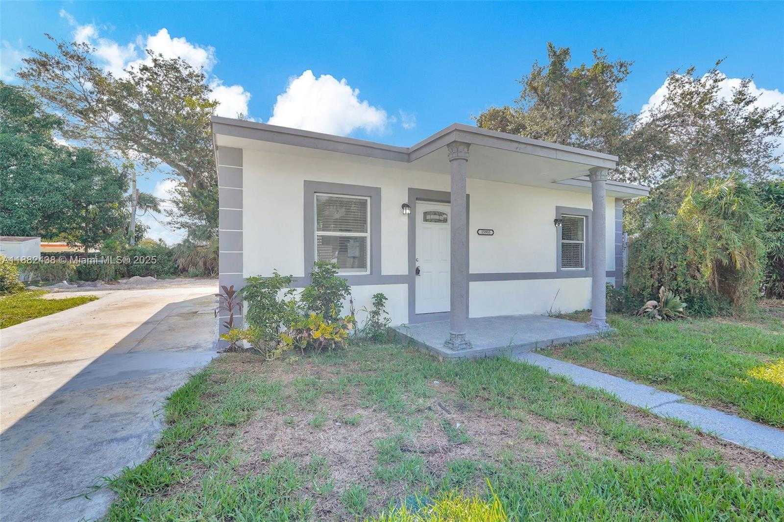 Small Image of 15955 NORTH WEST 21ST AVE, Miami Gardens Number 33