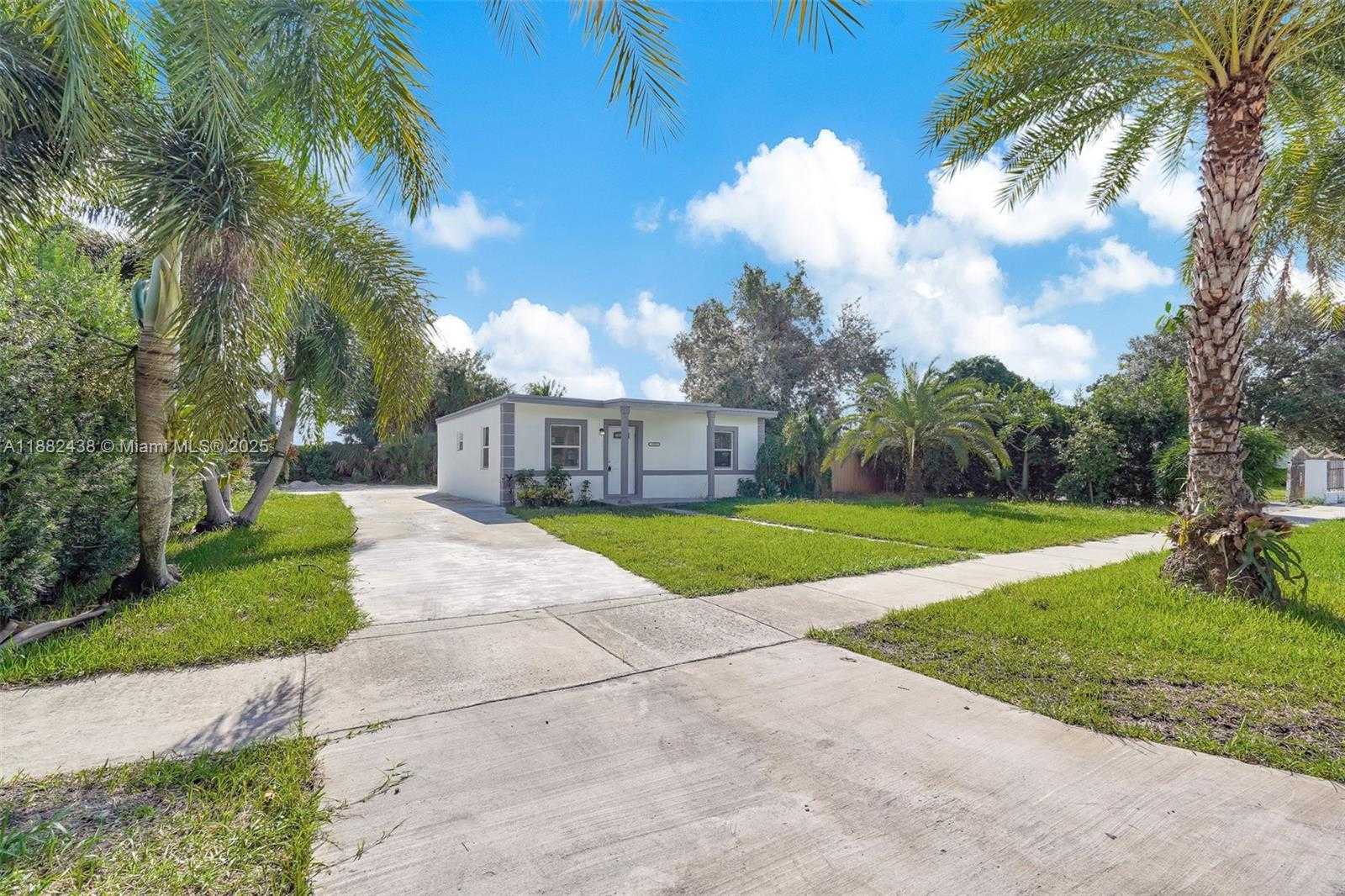 Small Image of 15955 NORTH WEST 21ST AVE, Miami Gardens Number 34