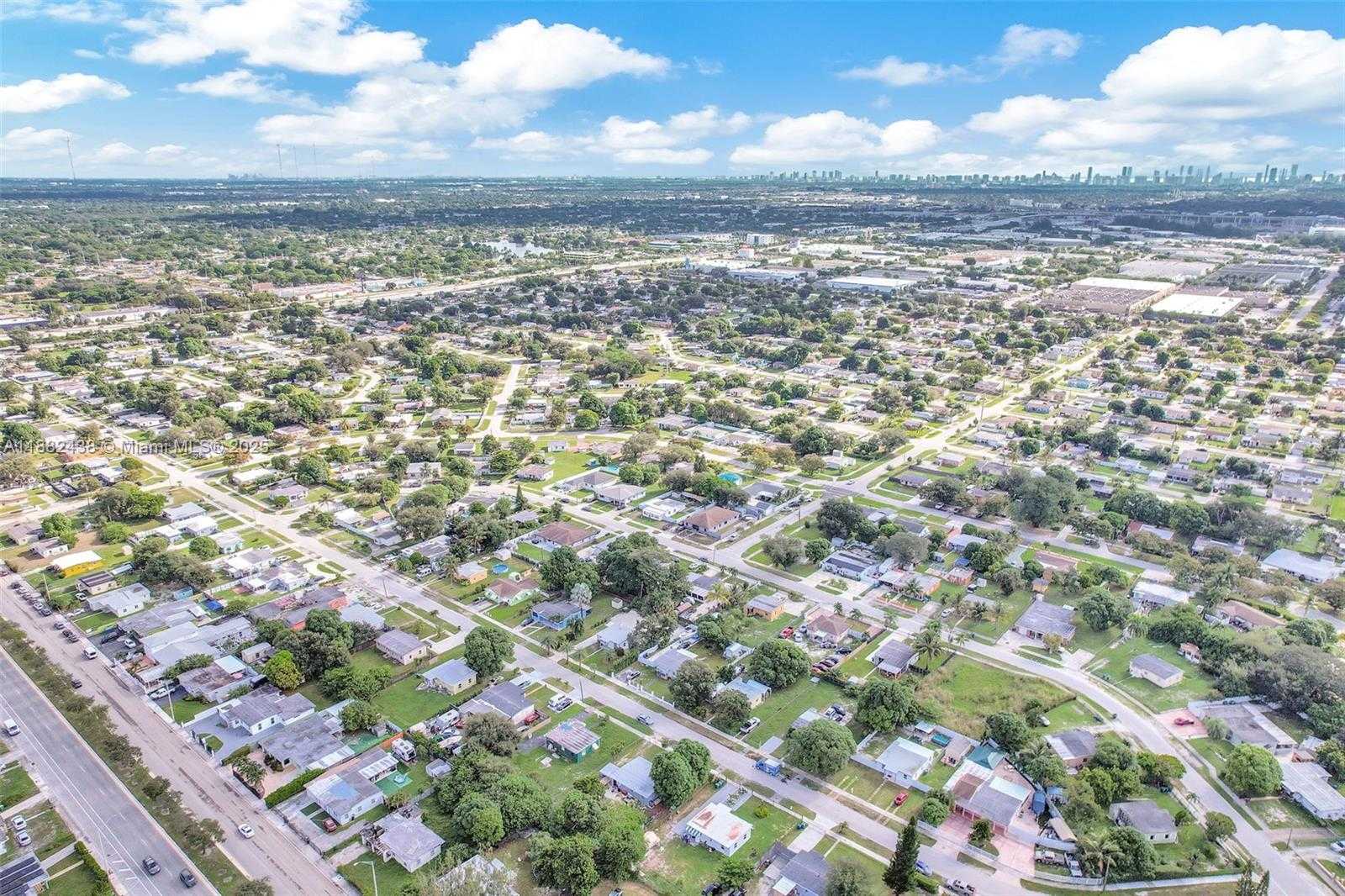 Small Image of 15955 NORTH WEST 21ST AVE, Miami Gardens Number 43