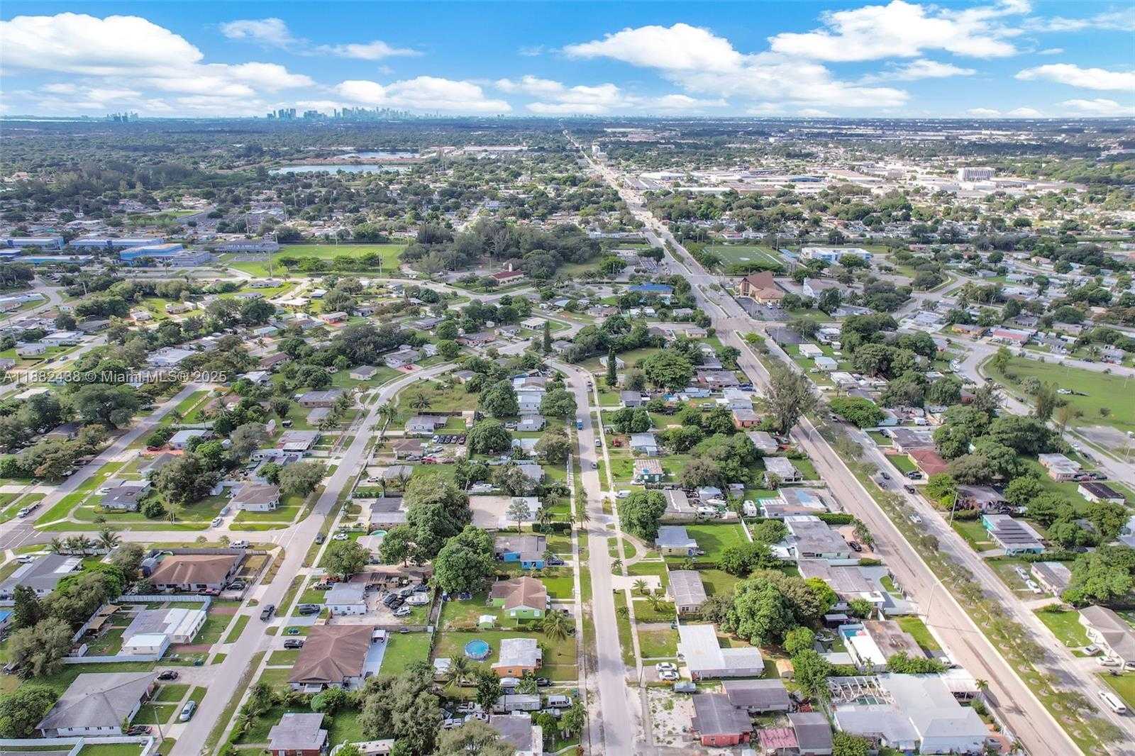 Small Image of 15955 NORTH WEST 21ST AVE, Miami Gardens Number 48