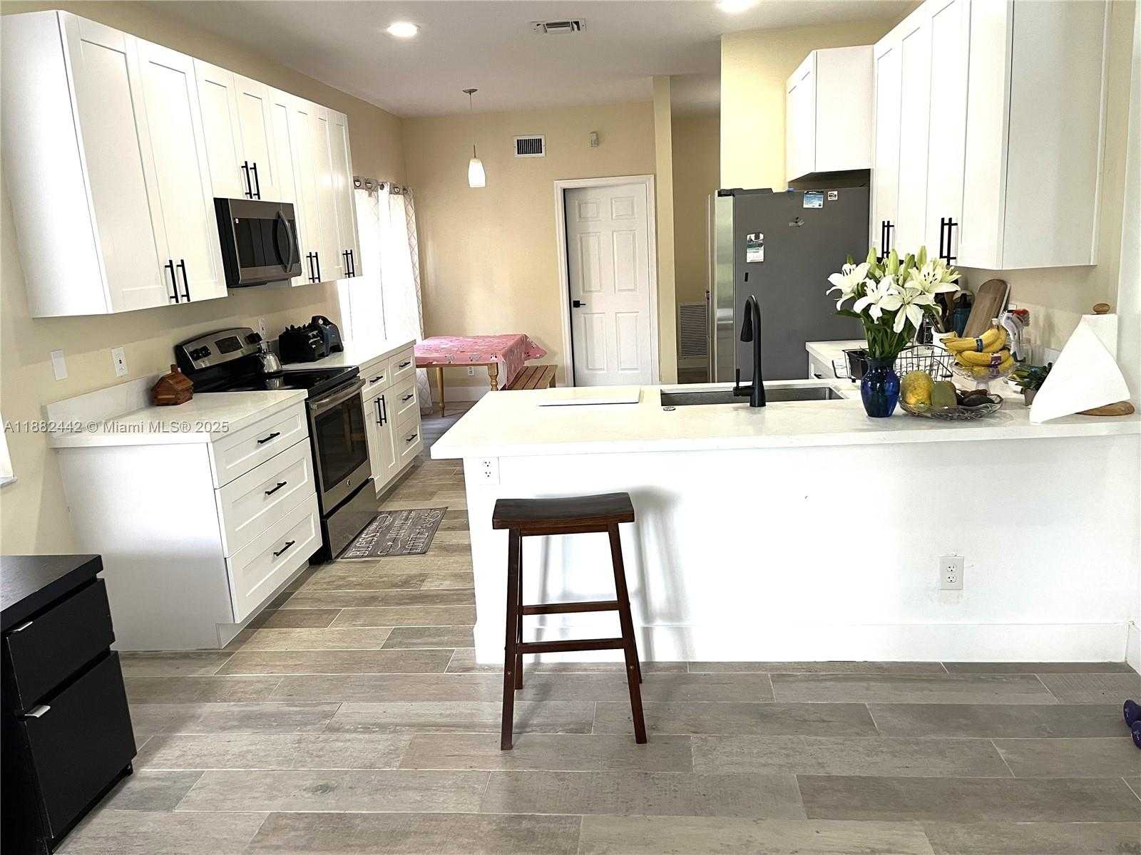 Small Image of 17731 SOUTH WEST 23RD ST, Miramar Number 26