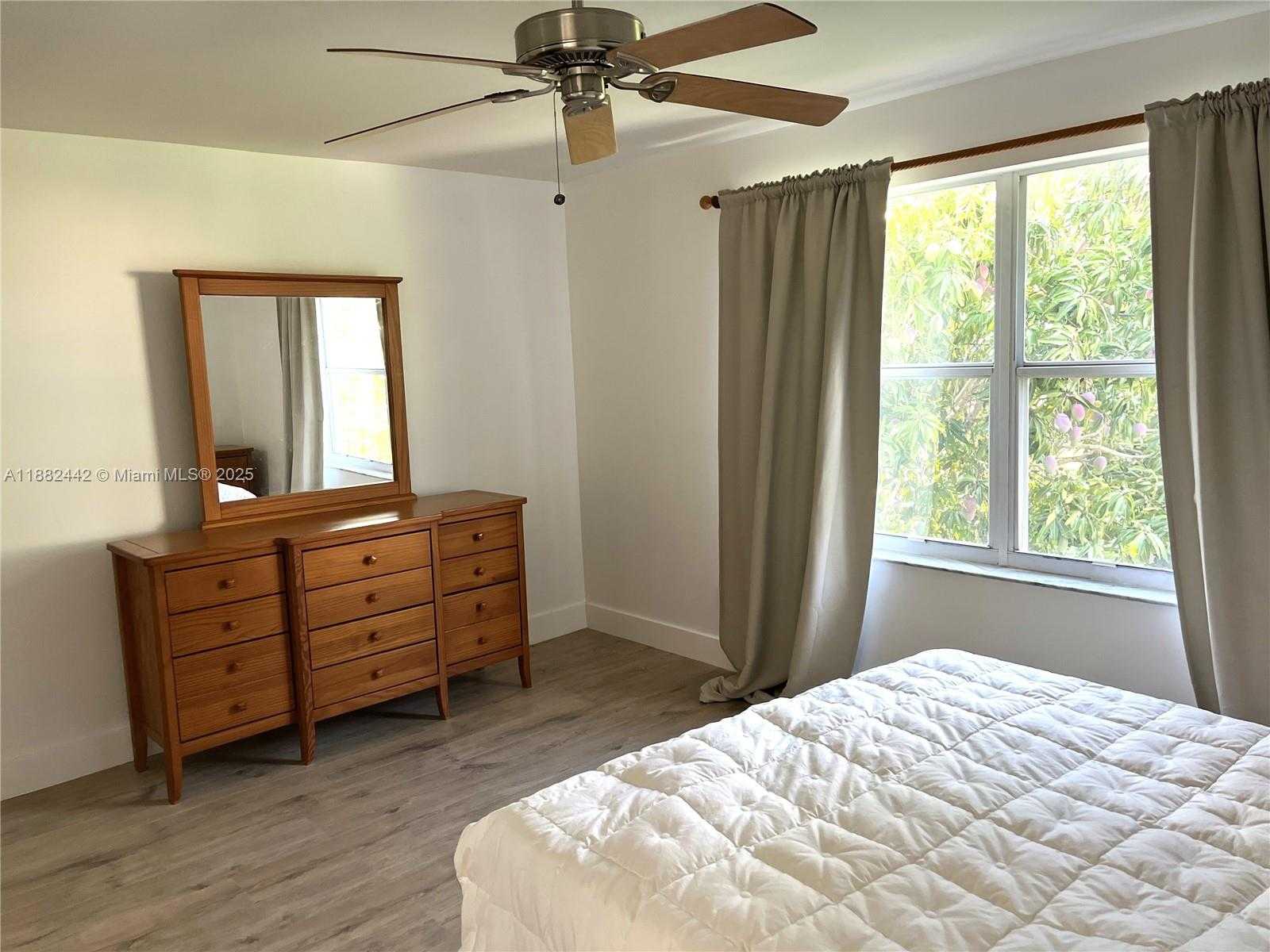 Small Image of 17731 SOUTH WEST 23RD ST, Miramar Number 39