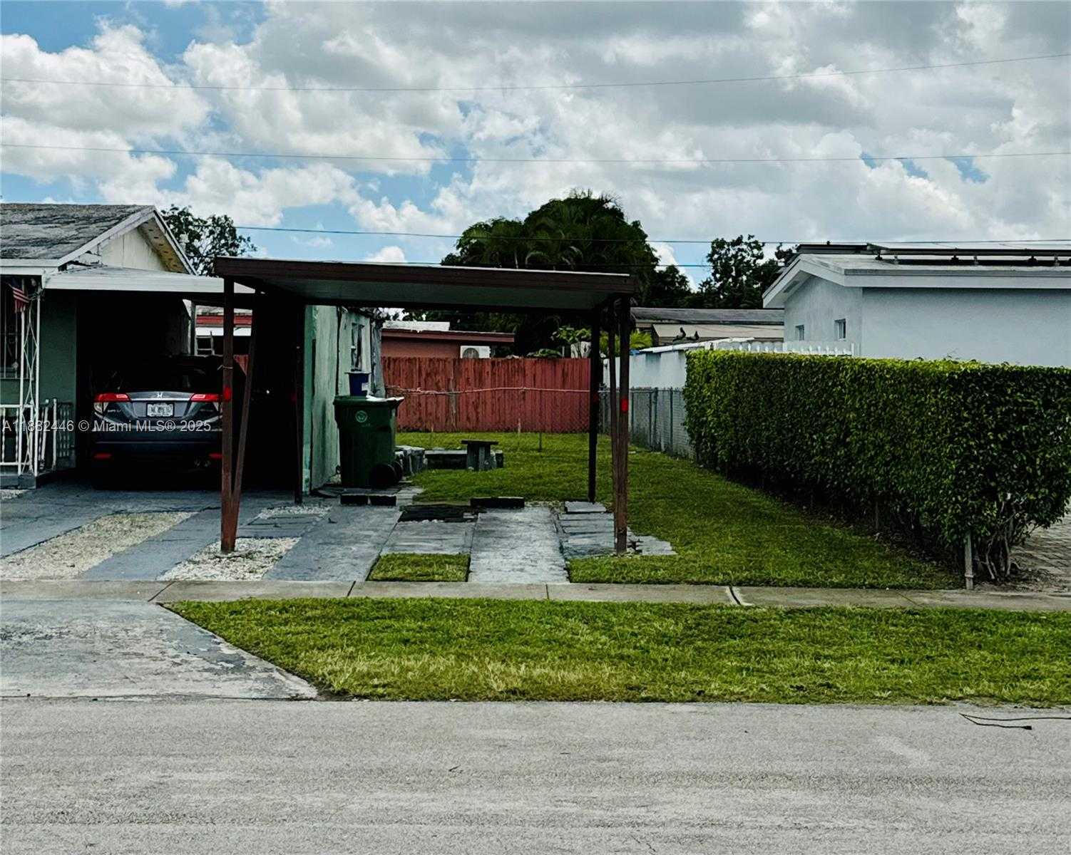 Small Image of 1014 WEST 66TH ST, Hialeah Number 4