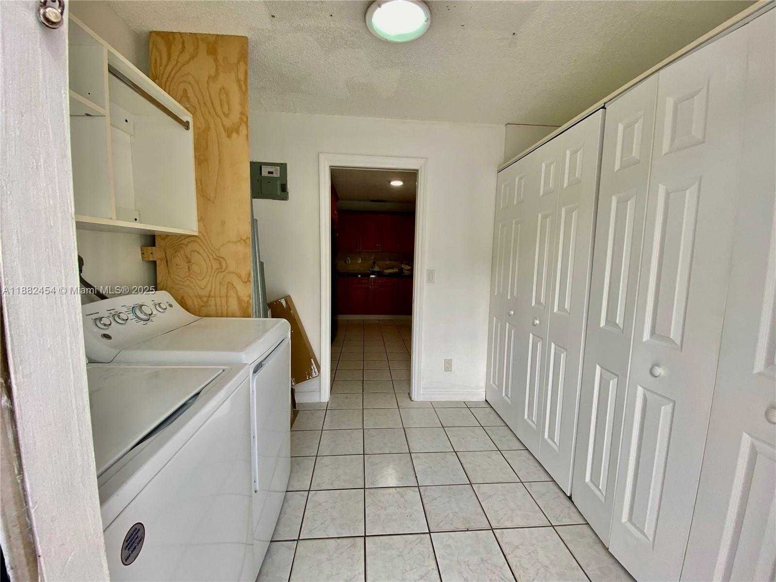 Small Image of 3024 NORTH 73RD TER, Hollywood Number 45