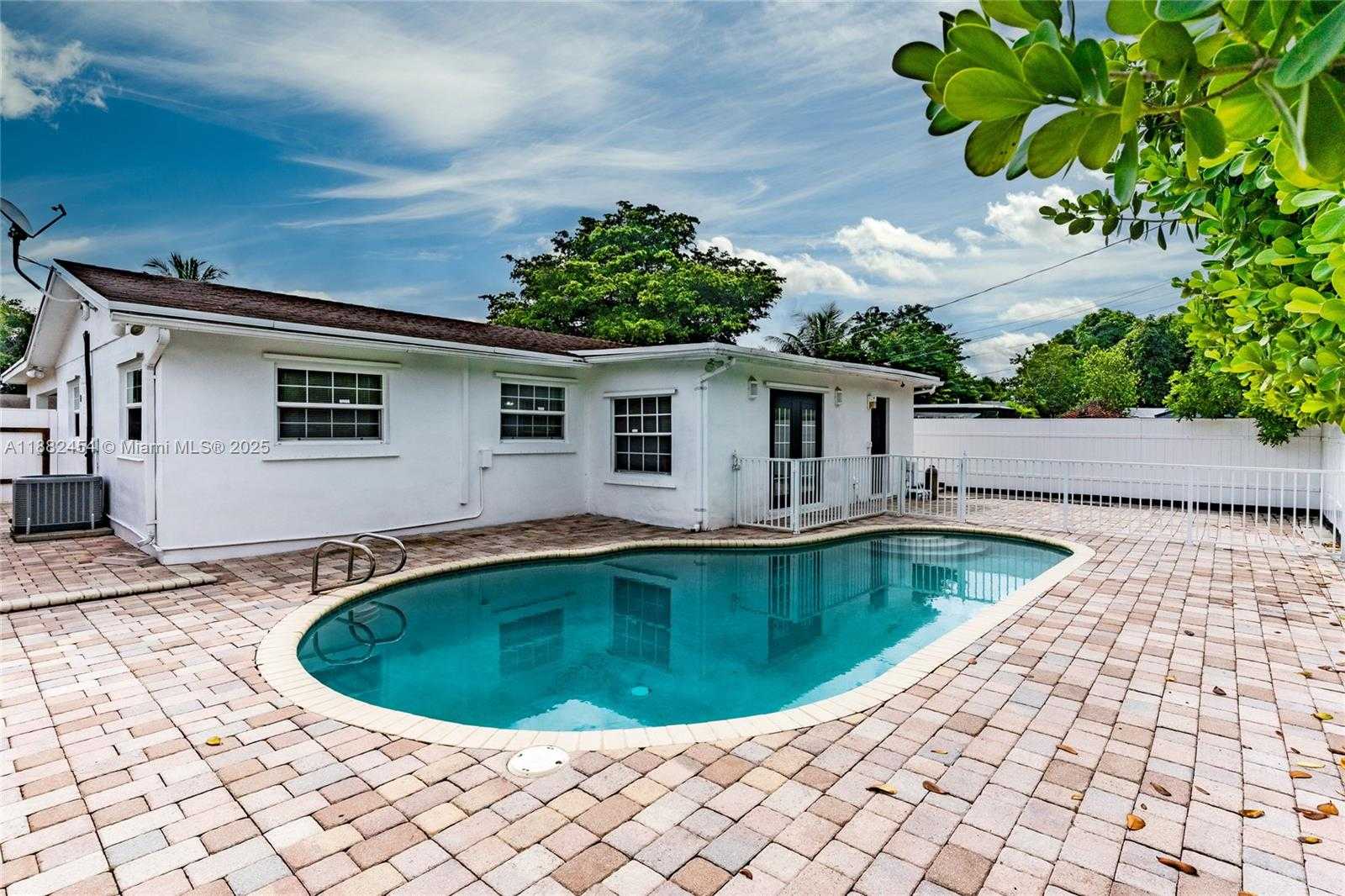 Small Image of 3024 NORTH 73RD TER, Hollywood Number 5