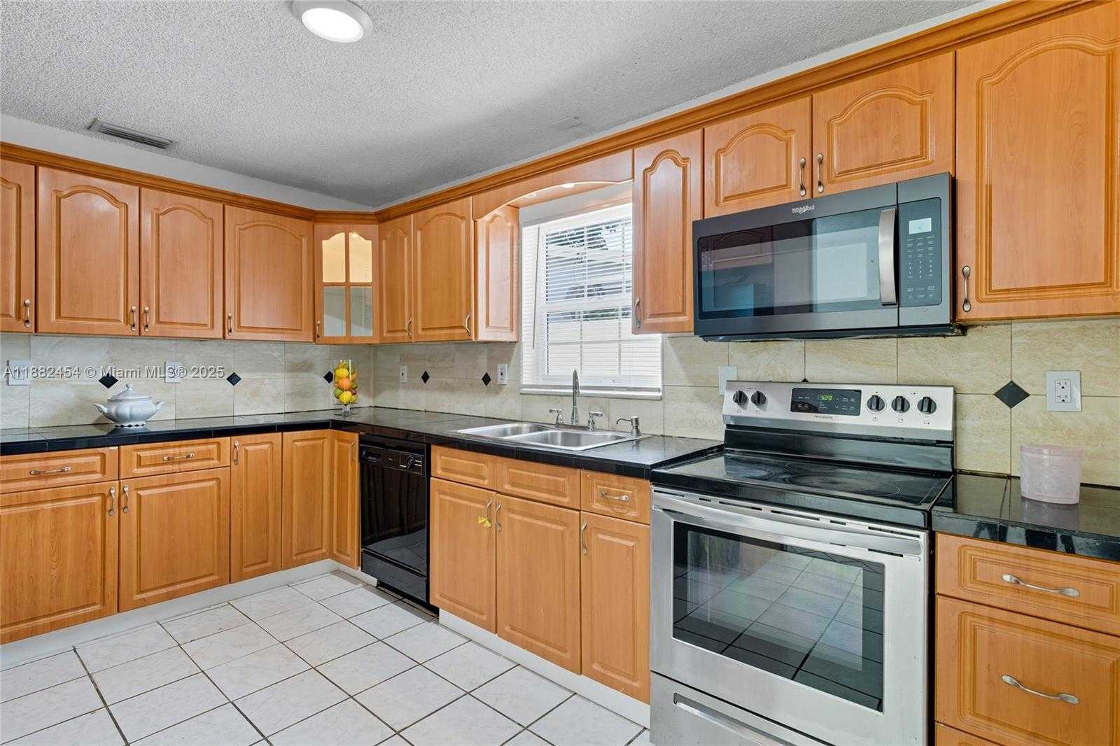 Small Image of 3024 NORTH 73RD TER, Hollywood Number 7